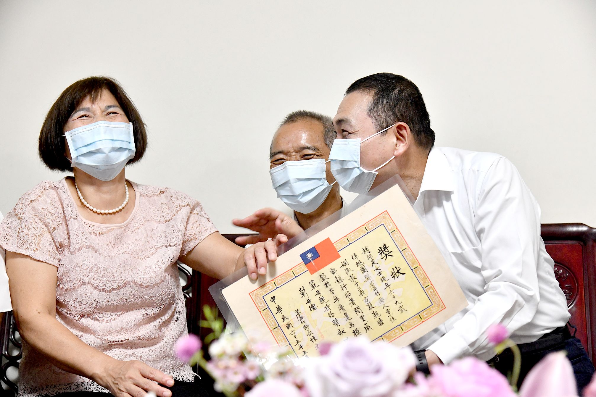 侯友宜感謝趙爸爸夫妻奉獻社會，守護五股溪流生態。