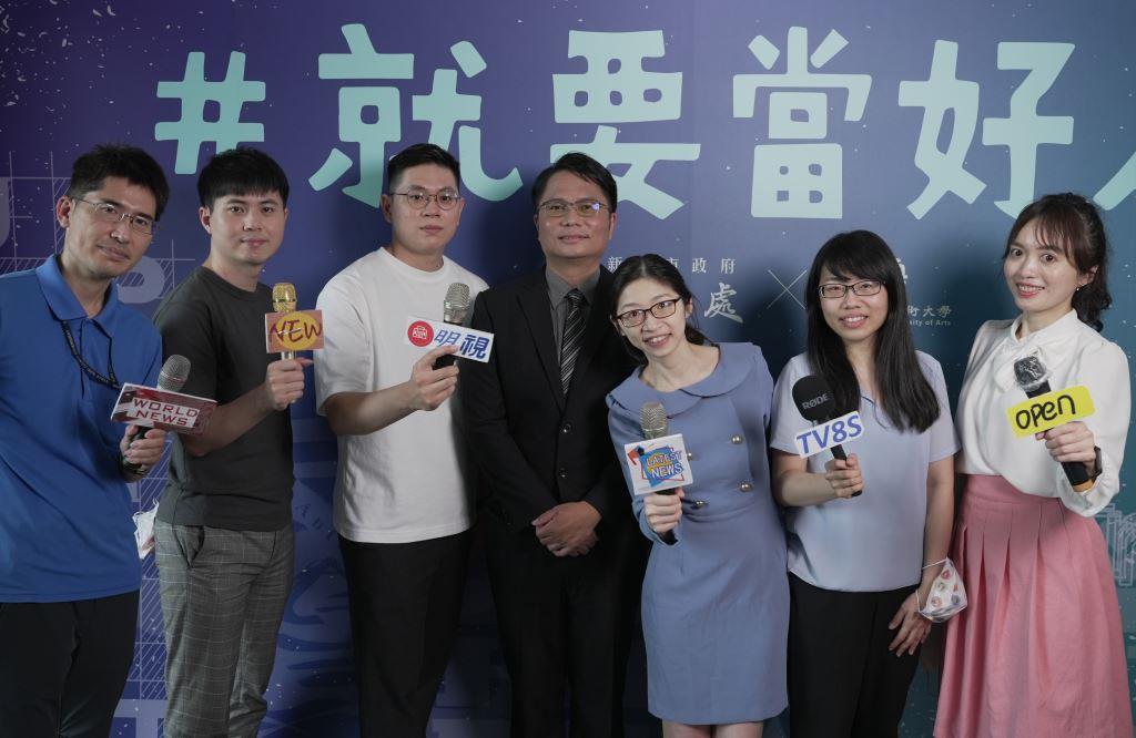 2.右4：新北地方檢察署檢察官楊唯宏現身說法