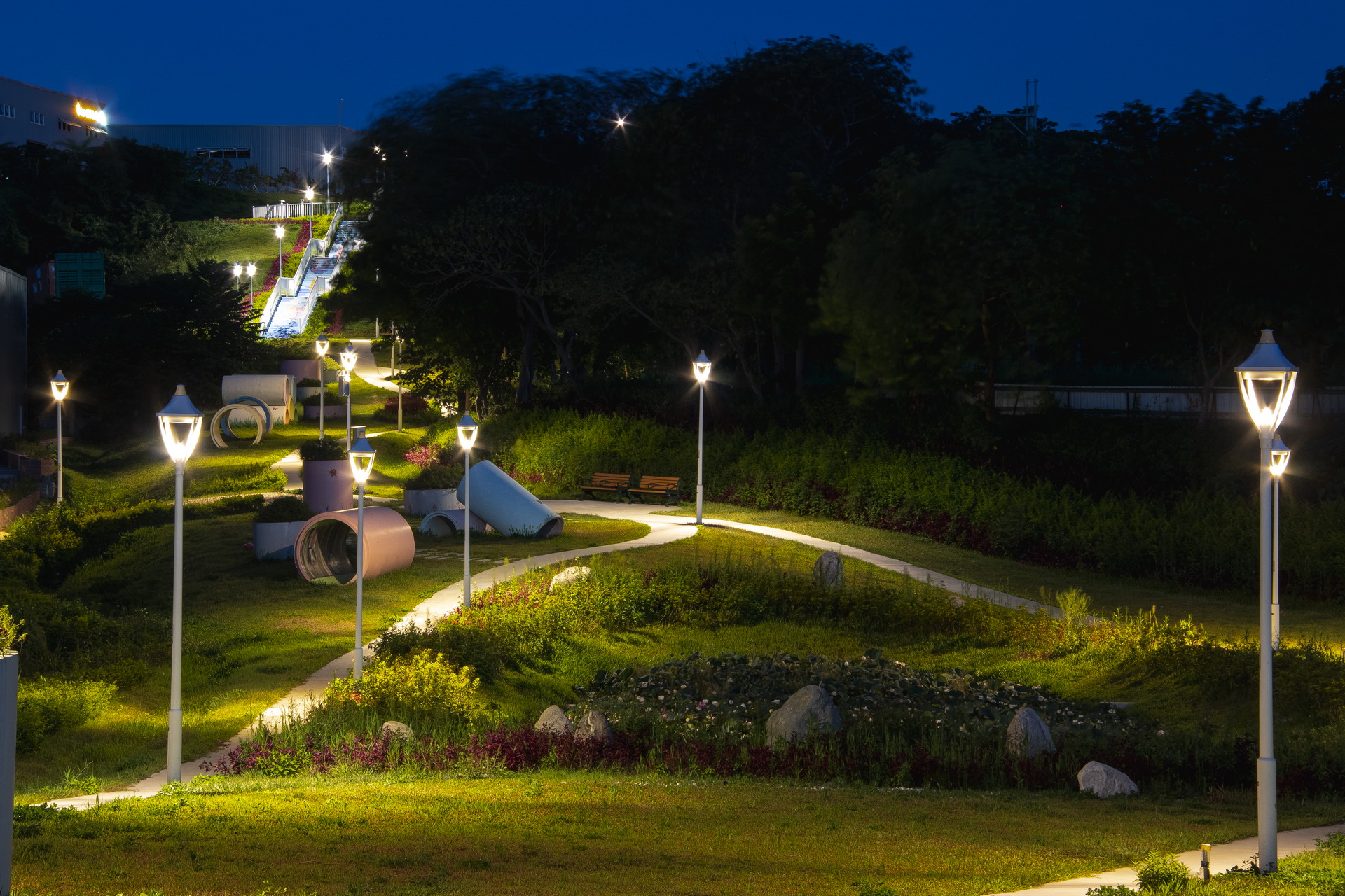 5.五股垃圾山翻轉為夏綠地，新冪境綠地公園環境優美成為民眾休閒的好去處