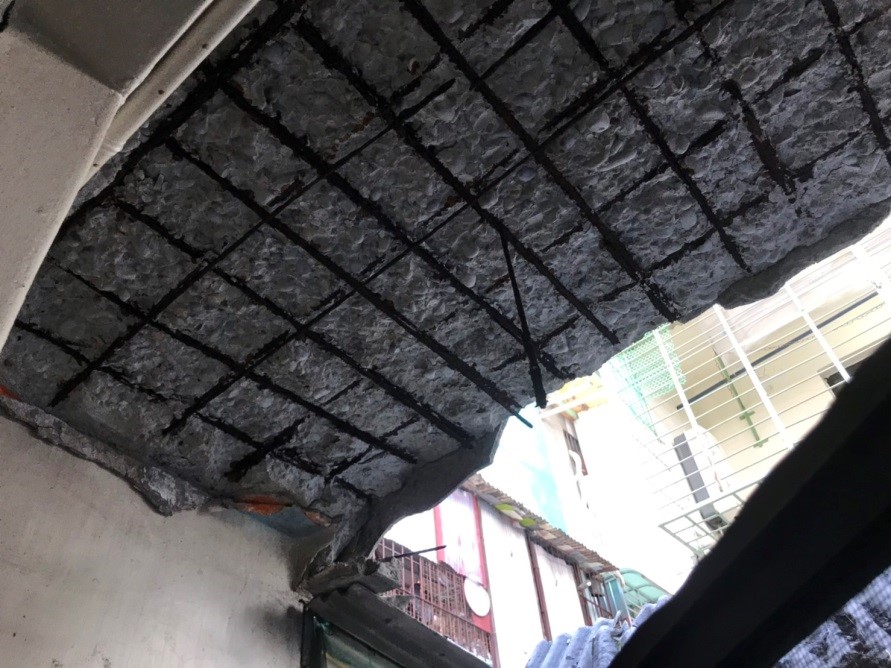 室內鋼筋裸露