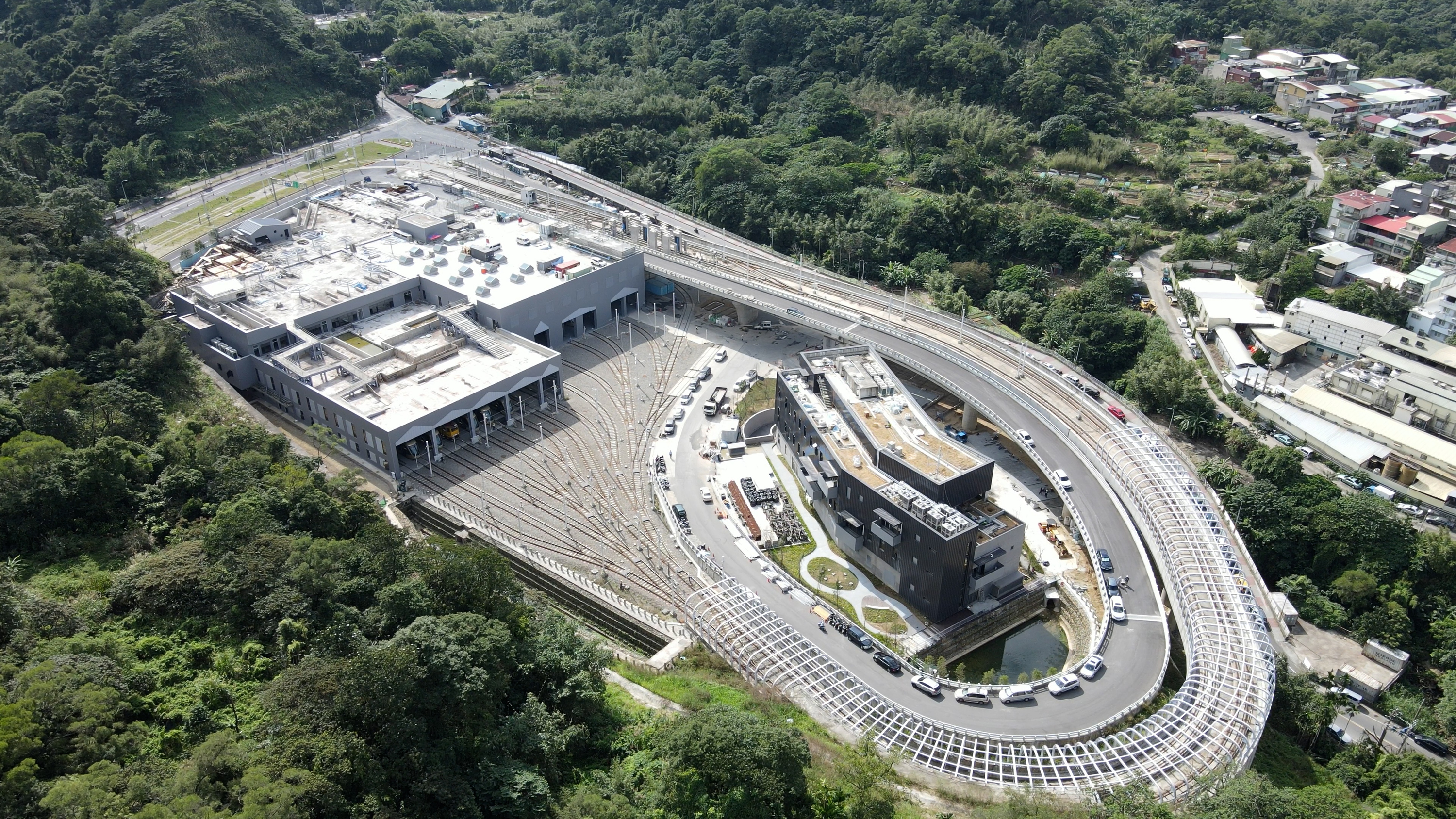 圖7_安坑輕軌機廠空拍圖