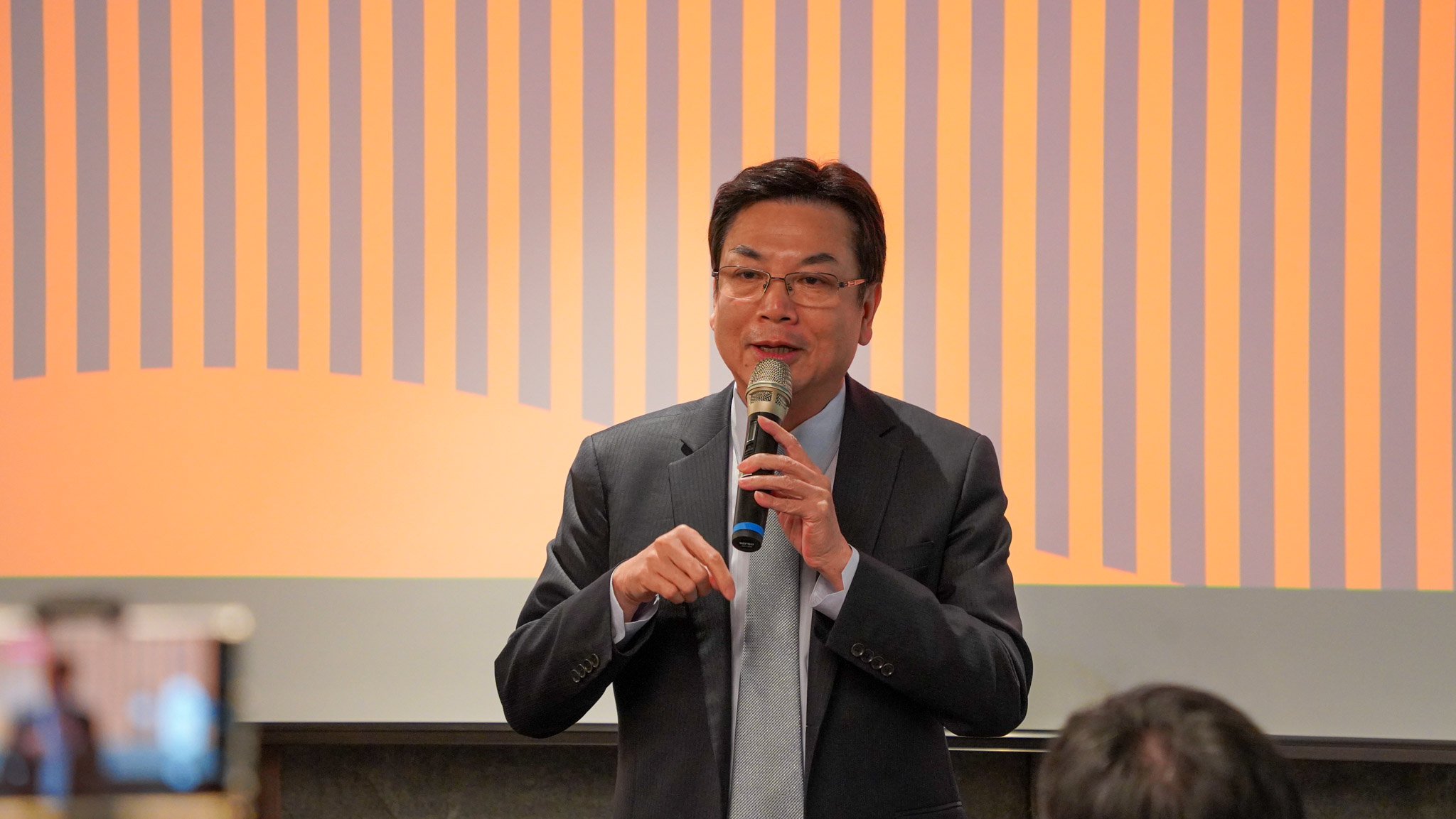 新北市副市長劉和然表示，為推廣新北精釀啤酒品牌，市府積極協助業者轉型觀光化，行銷精釀啤酒文化，帶動地方產業發展。