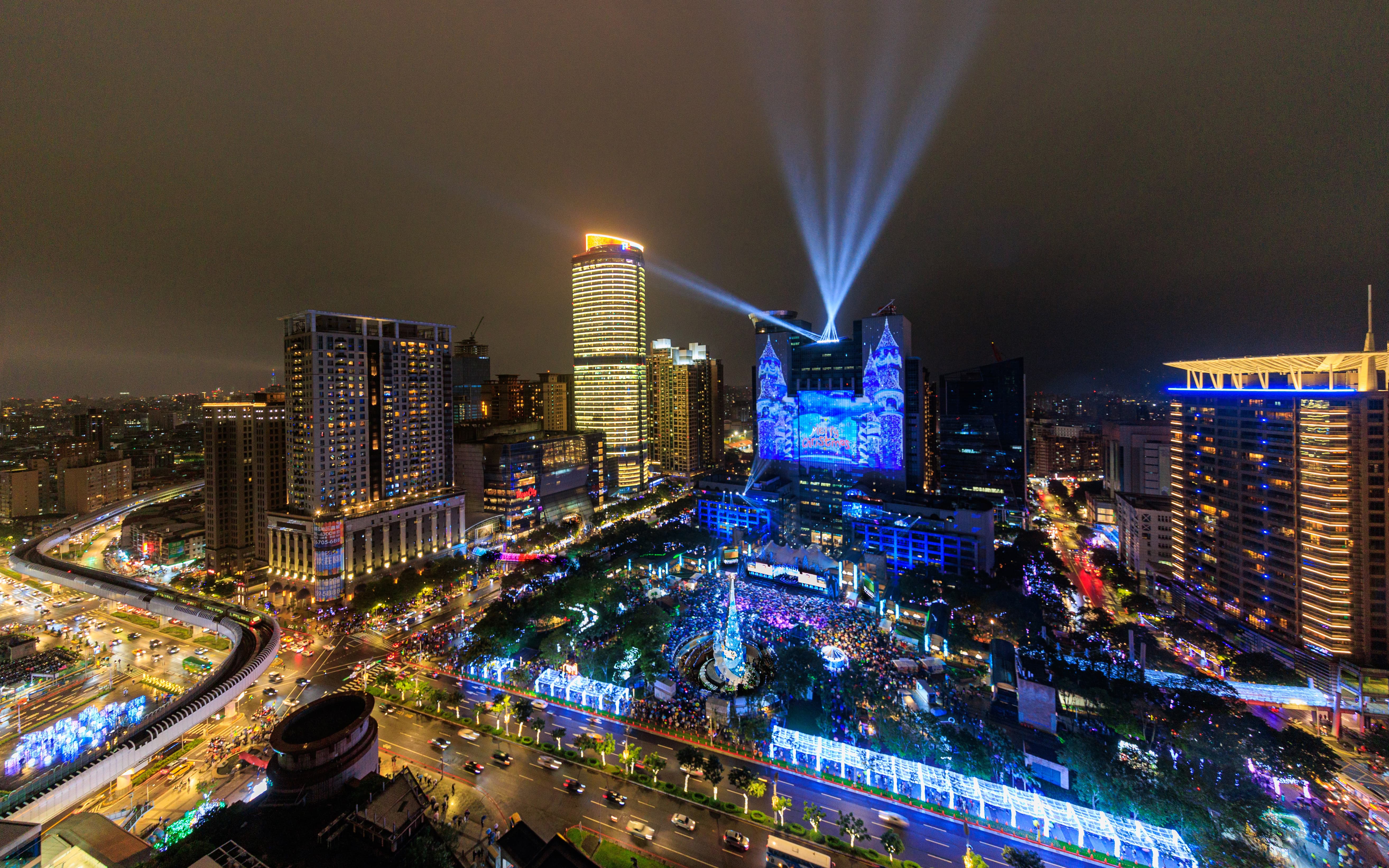 「2022新北歡樂耶誕城」於去(111)年11月中開城，在昨(2)日畫下完美句點