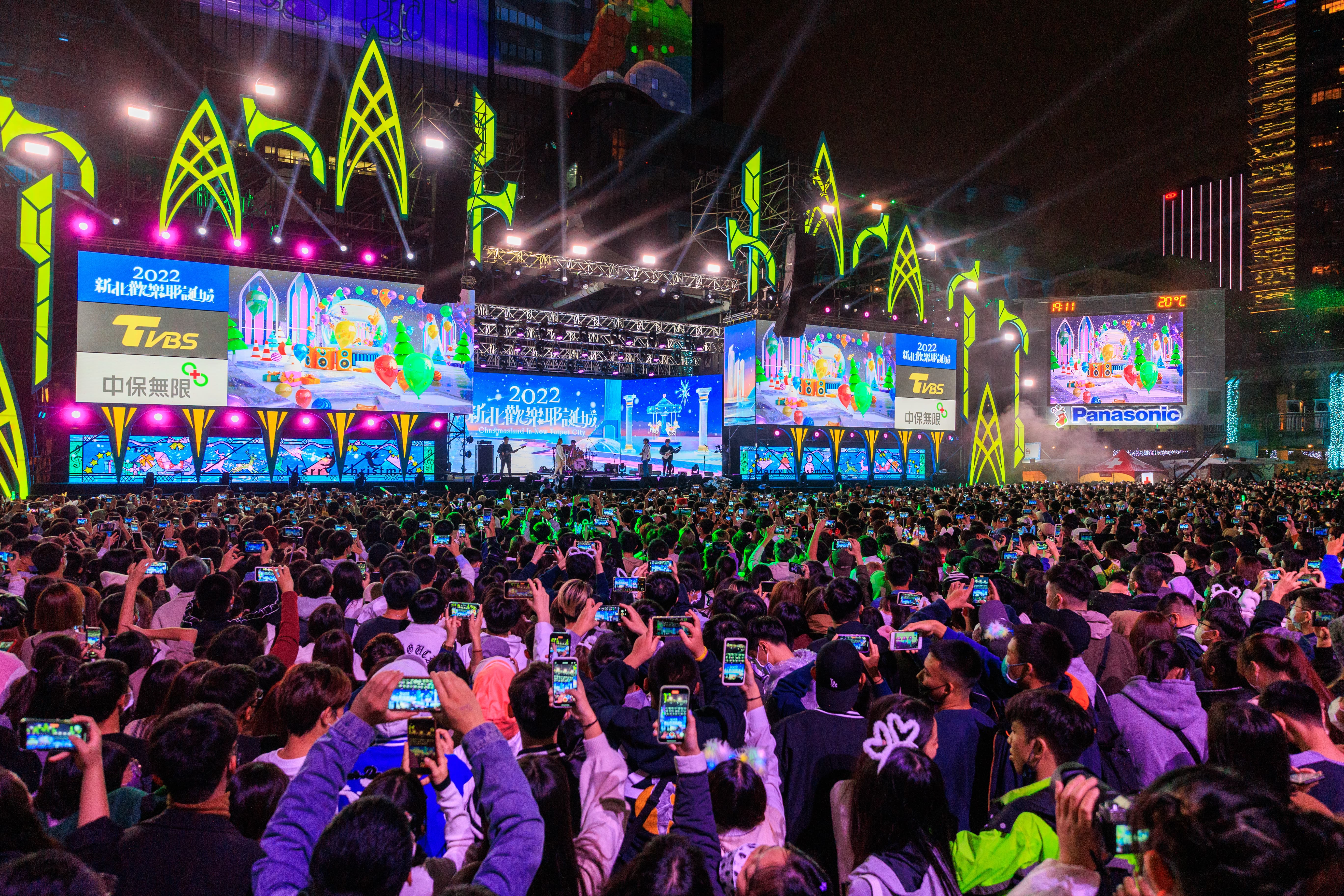 「巨星耶誕演唱會」在耶誕城活動期間，Google Trend搜尋趨勢人氣不斷飆升，網路討論聲量破萬則