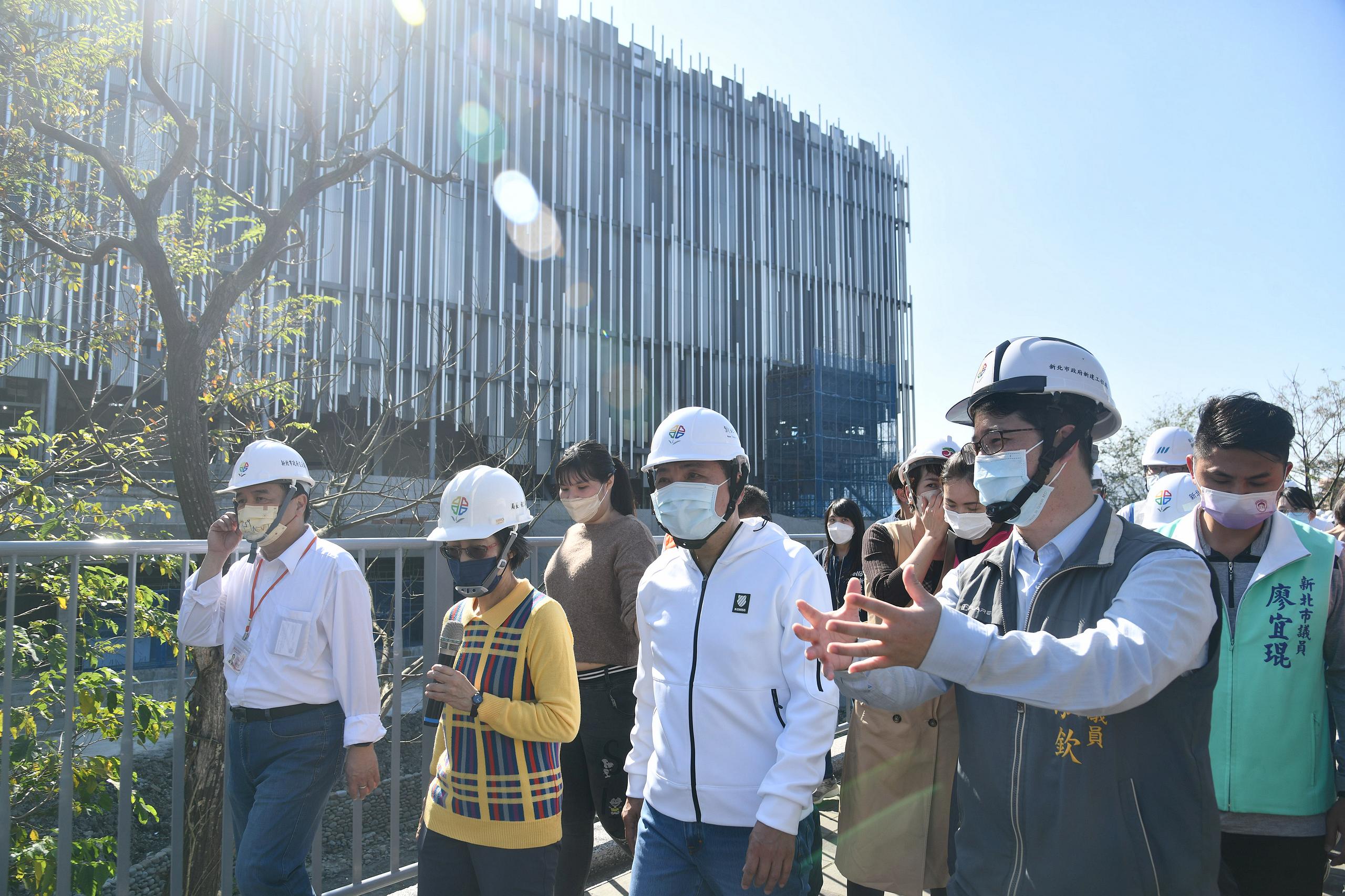 侯友宜期盼帶三鶯大橋及美術館工程完工後，讓三鶯地區蓬勃發展