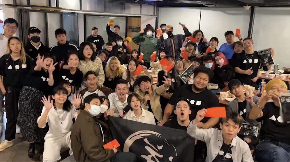  圍爐發紅包，除滿足胃外，也溫暖了心
