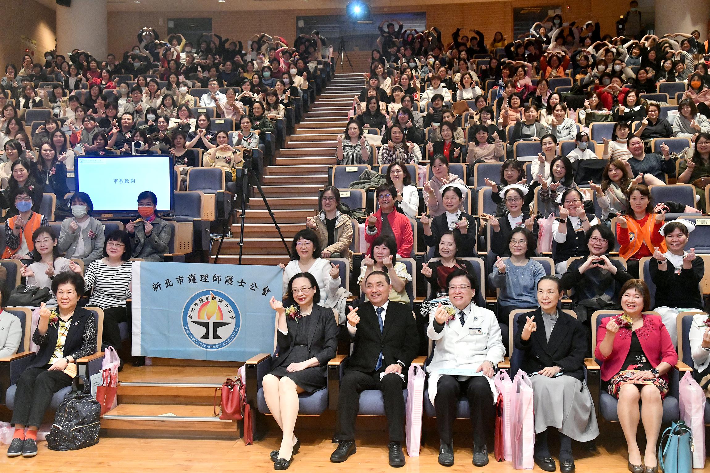 新北市護理師護士公會今(4)日舉行第18屆第1次會員代表大會。