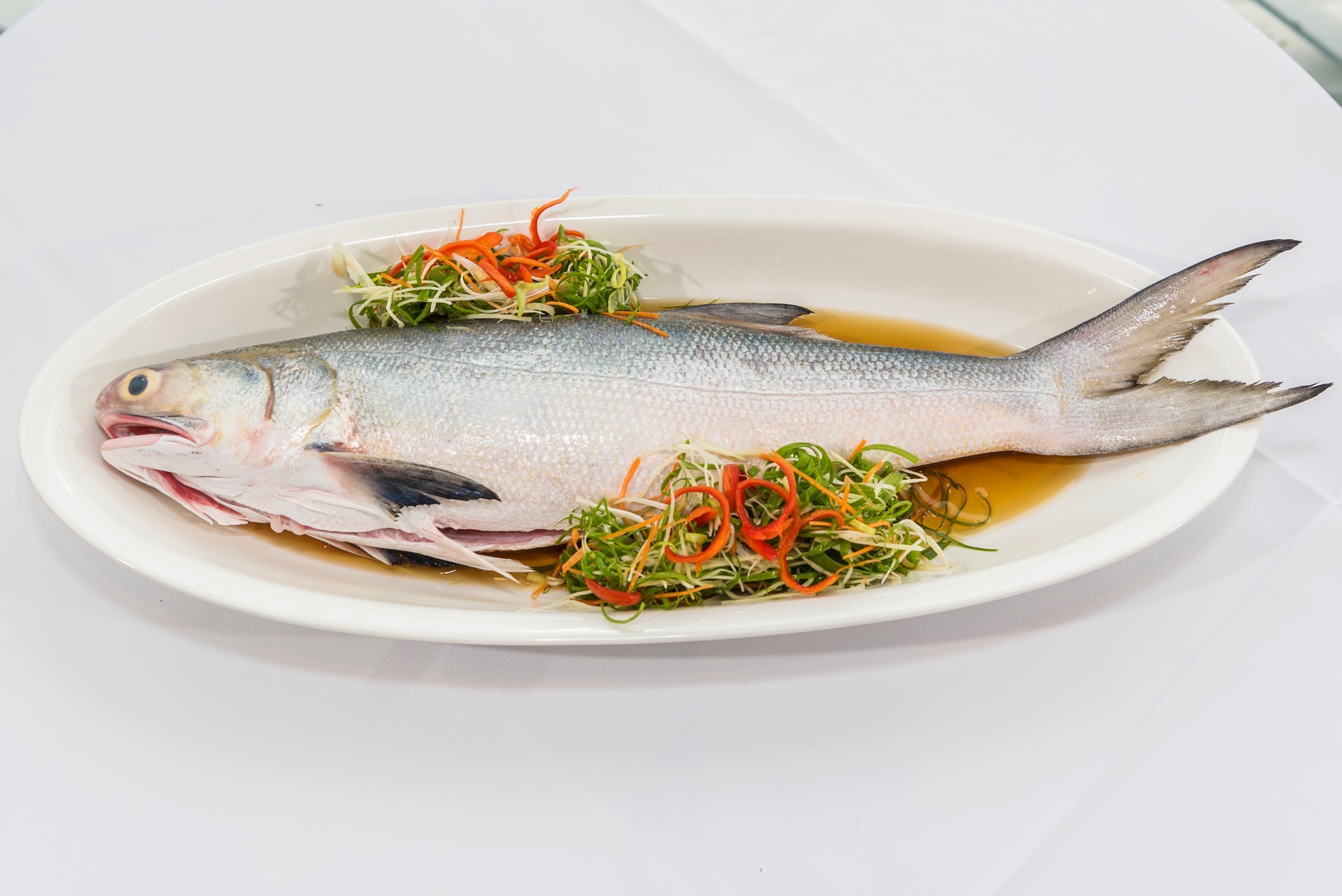 魚藏餐廳-清蒸午仔魚(淡水區漁會提供)