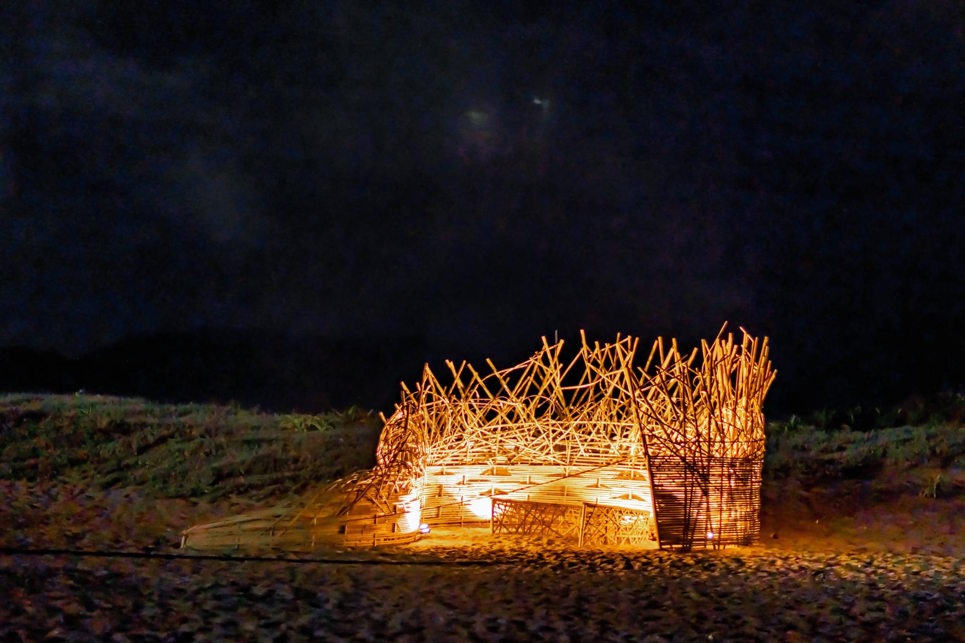 北海夜金閃閃「北海潮與火」作品「月與火」獲得景觀設計組雕塑設計(Landscape Design - Sculpture Design)銀獎榮耀