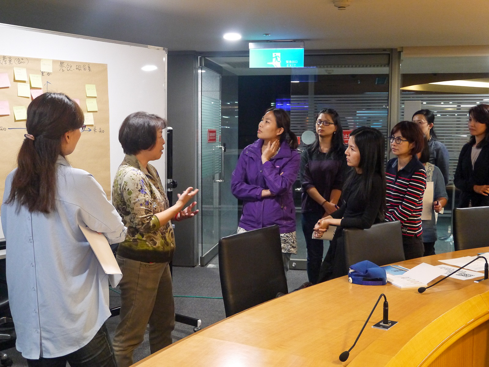 為鼓勵女性創造經濟力，經發局3月24日邀請Yotube行銷女王及專業會計師，開授課程創業講座(圖為資料照)。