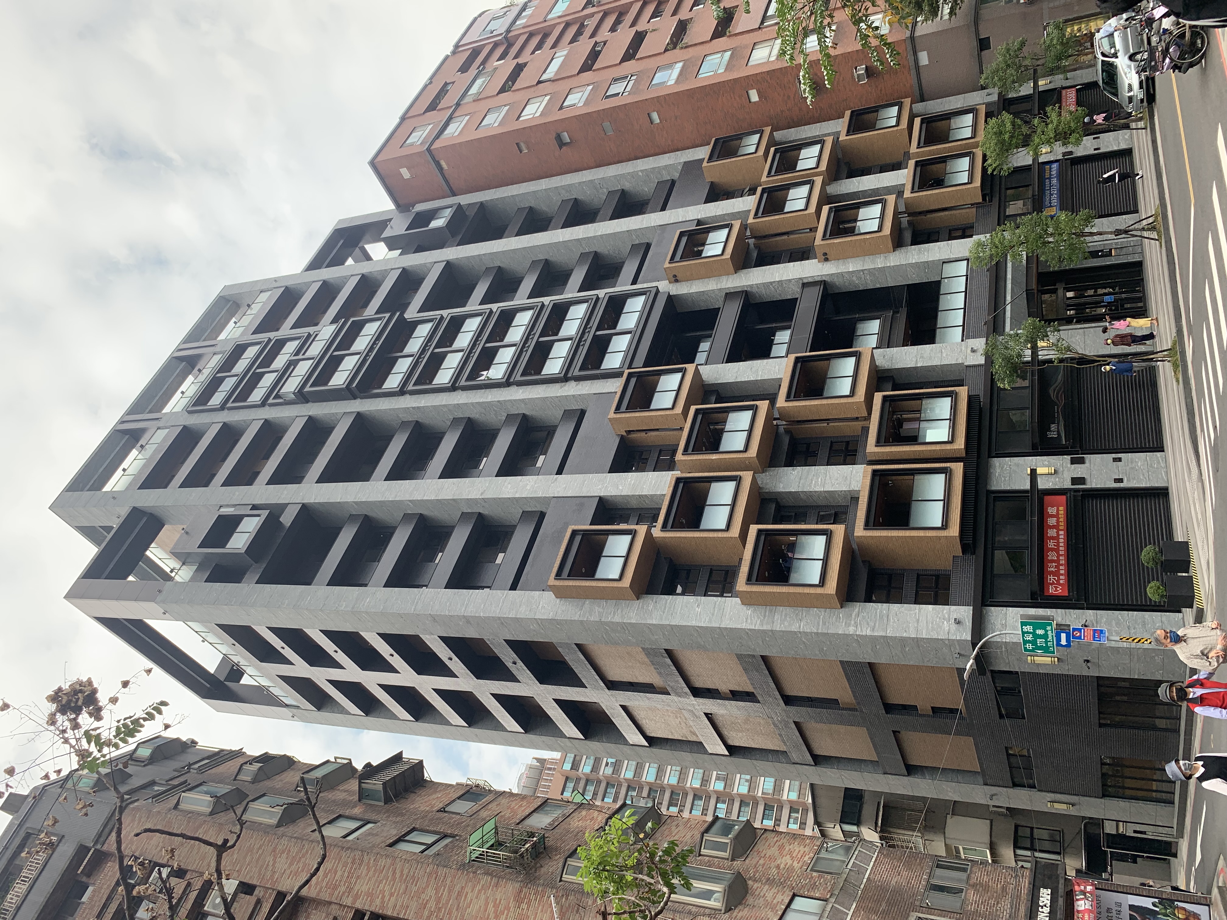 危老重建完工建物_中和中安段