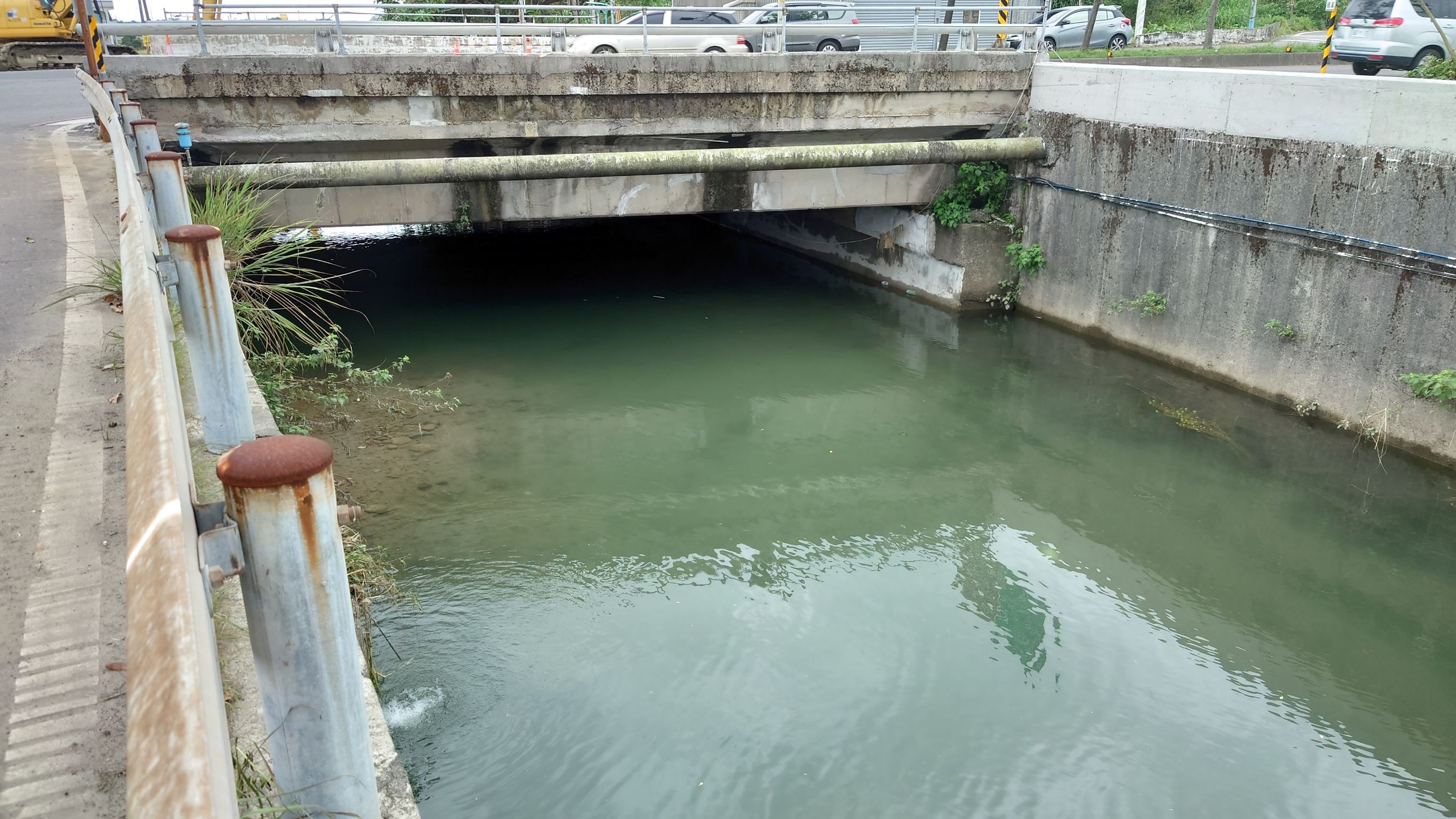 金山區台二線清水橋段橋下橋高不足，屬豪雨時易產生溢淹的瓶頸段