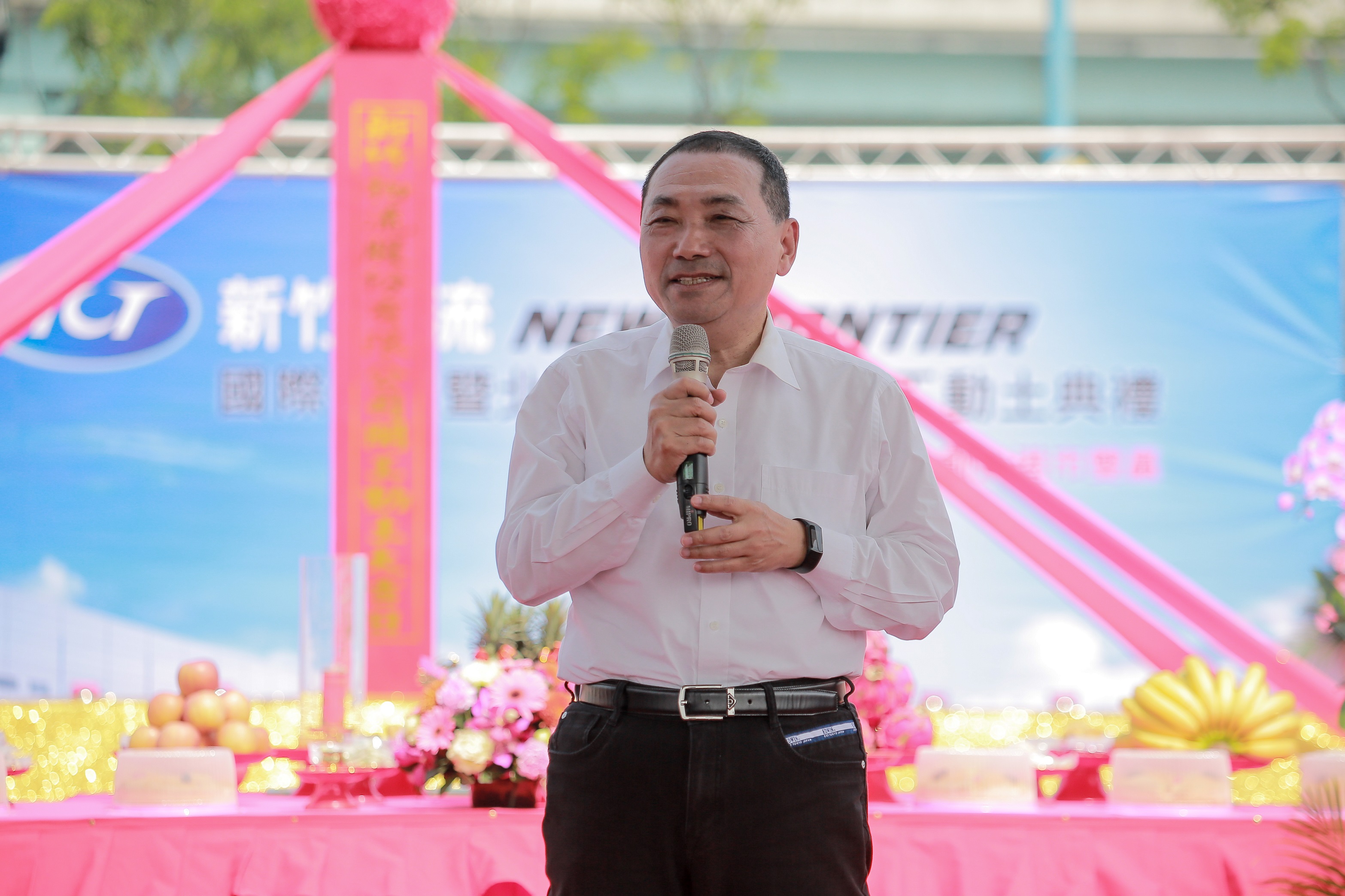 新北市長侯友宜表示，新竹物流響應2050淨零碳排政策，可為新北市招商案的標竿範例。