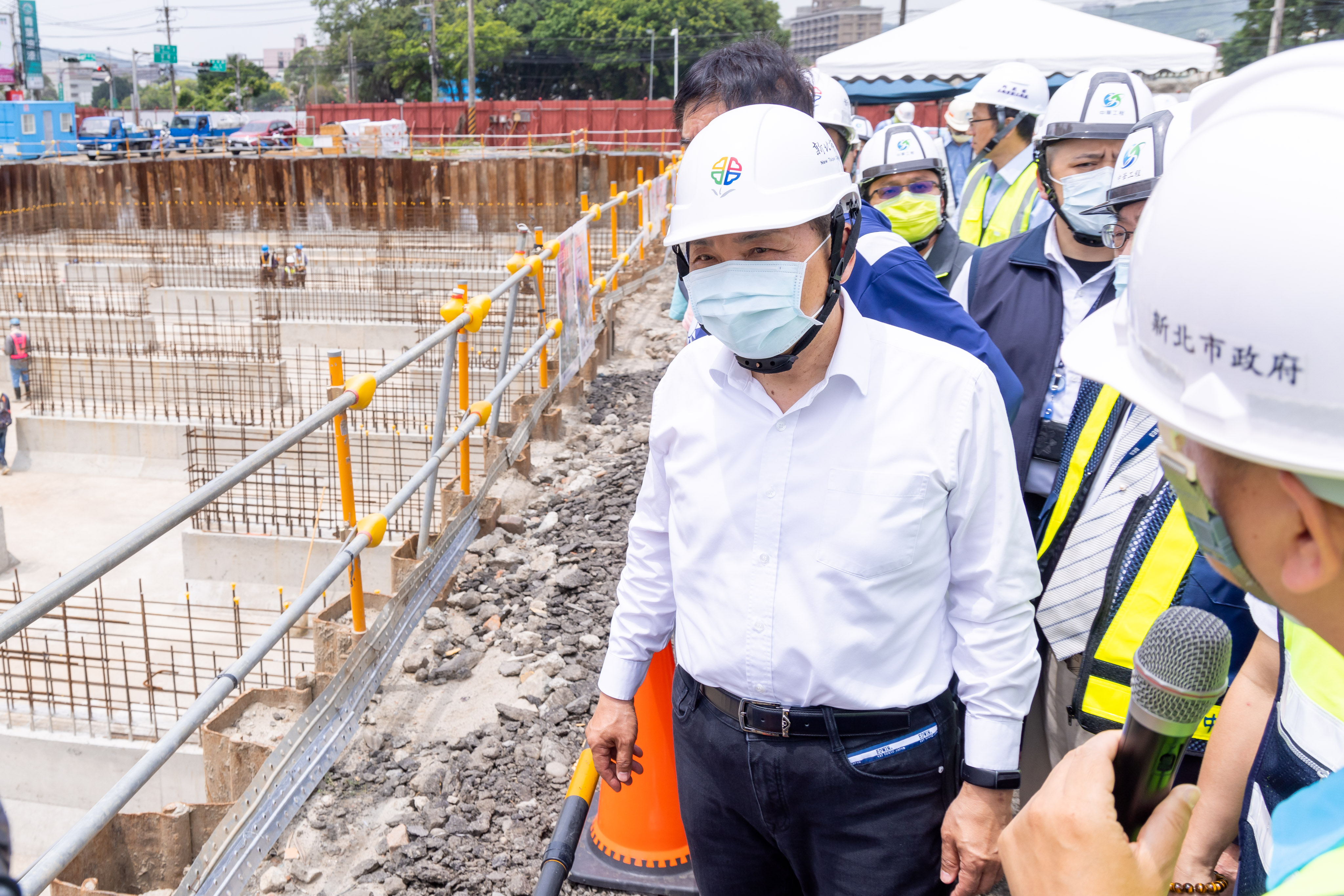 侯友宜市長視察新泰塭仔圳市地重劃案廣停三滯洪池工程