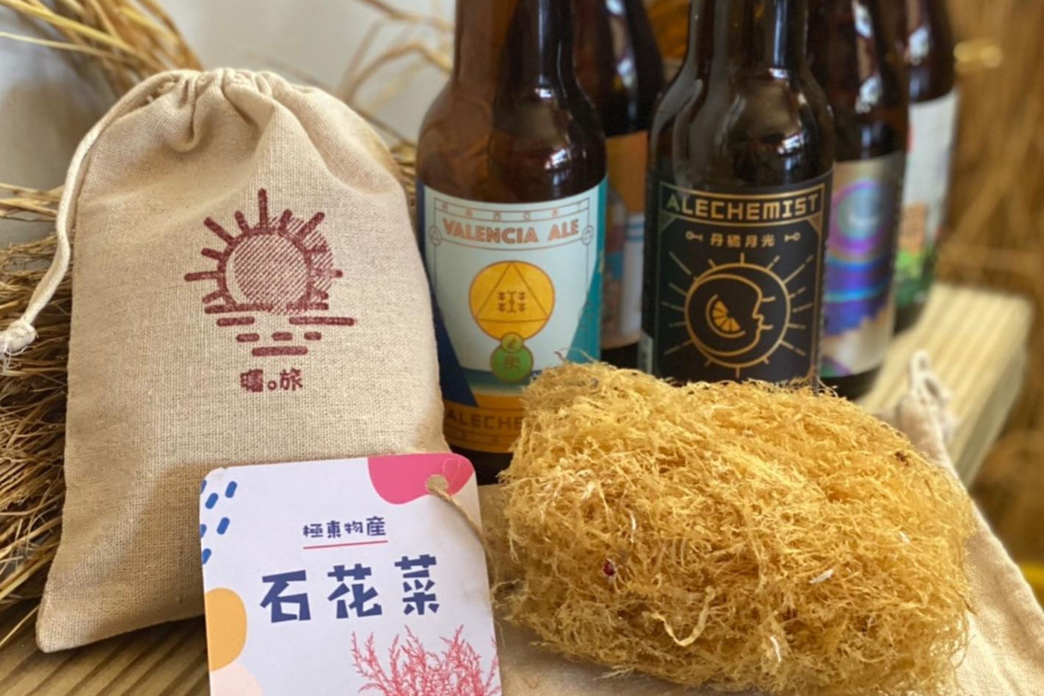 山海市集中有阿松商行、Date Myself、曙旅及Thybearing等在地商家及創作者，在現場販售石花凍、書寫體驗包和精緻永續服飾等美食及環保商品(圖為示意照)。