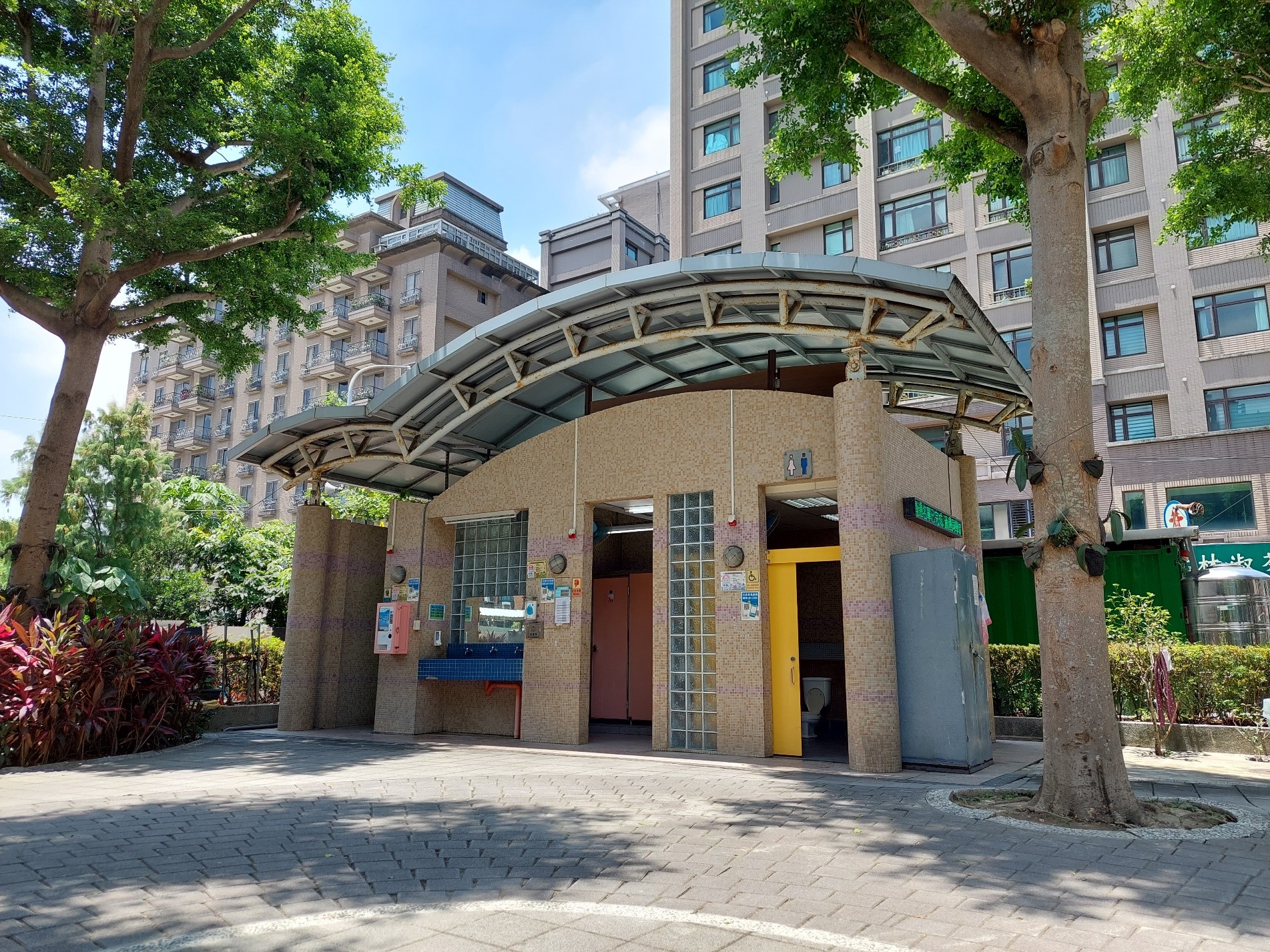公共管線已到達之公園公廁完成接管共計89處