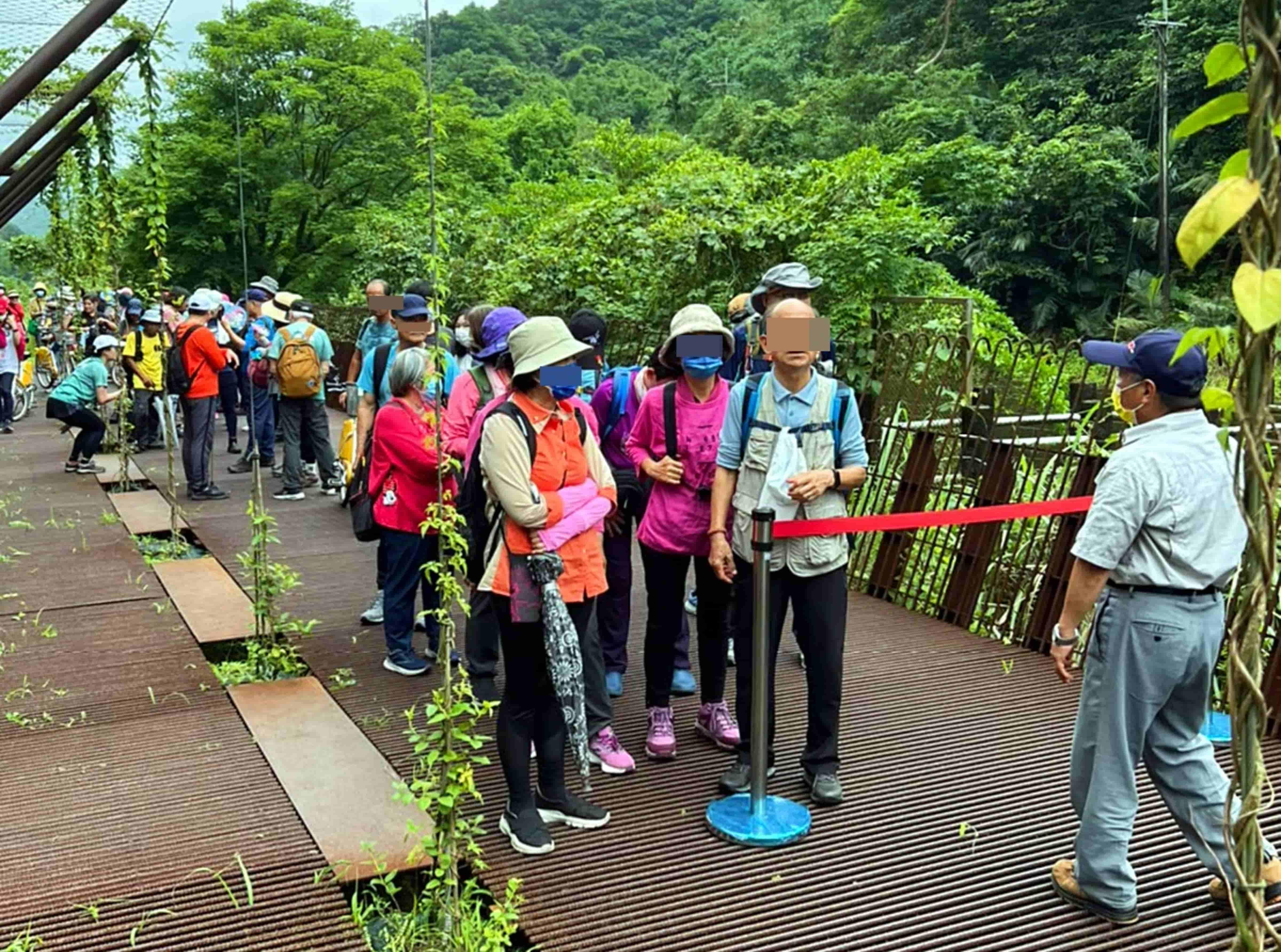 8月29日起採行平假日預約制，改善原現場人流管制到場人潮眾多，排隊久候狀況。