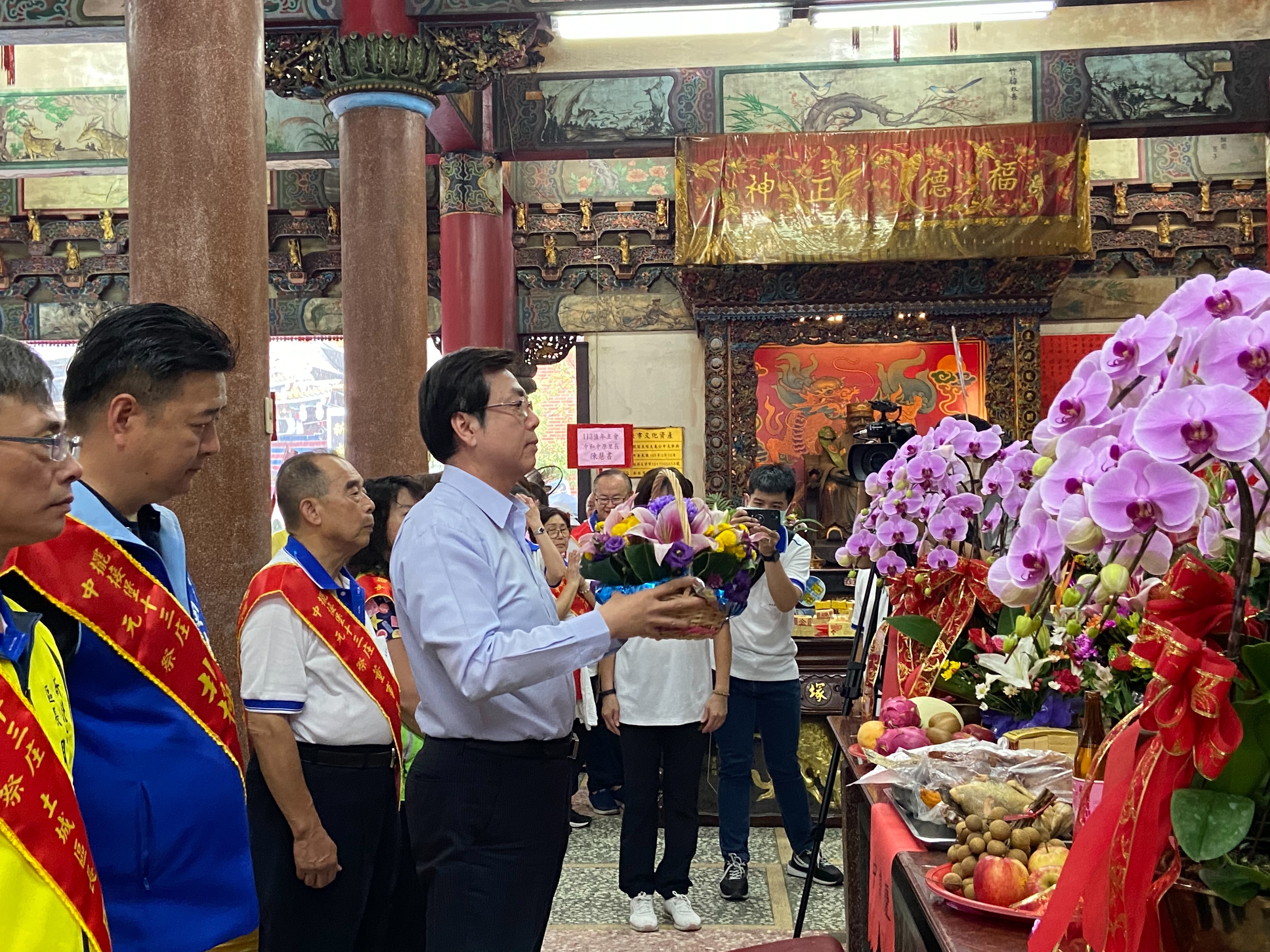 新北市副市長劉和然今（28）日前往參香祈福