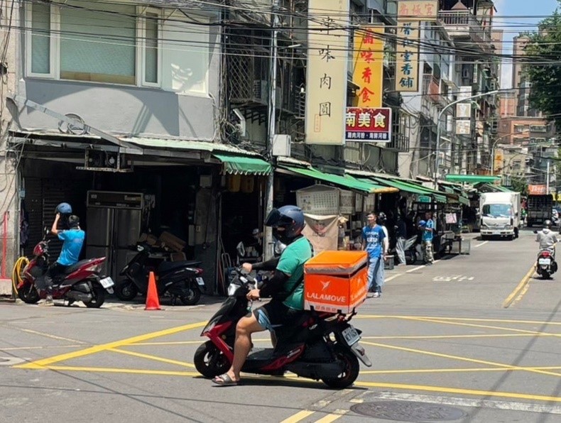 宣布停止上班，平台應立即停止外送