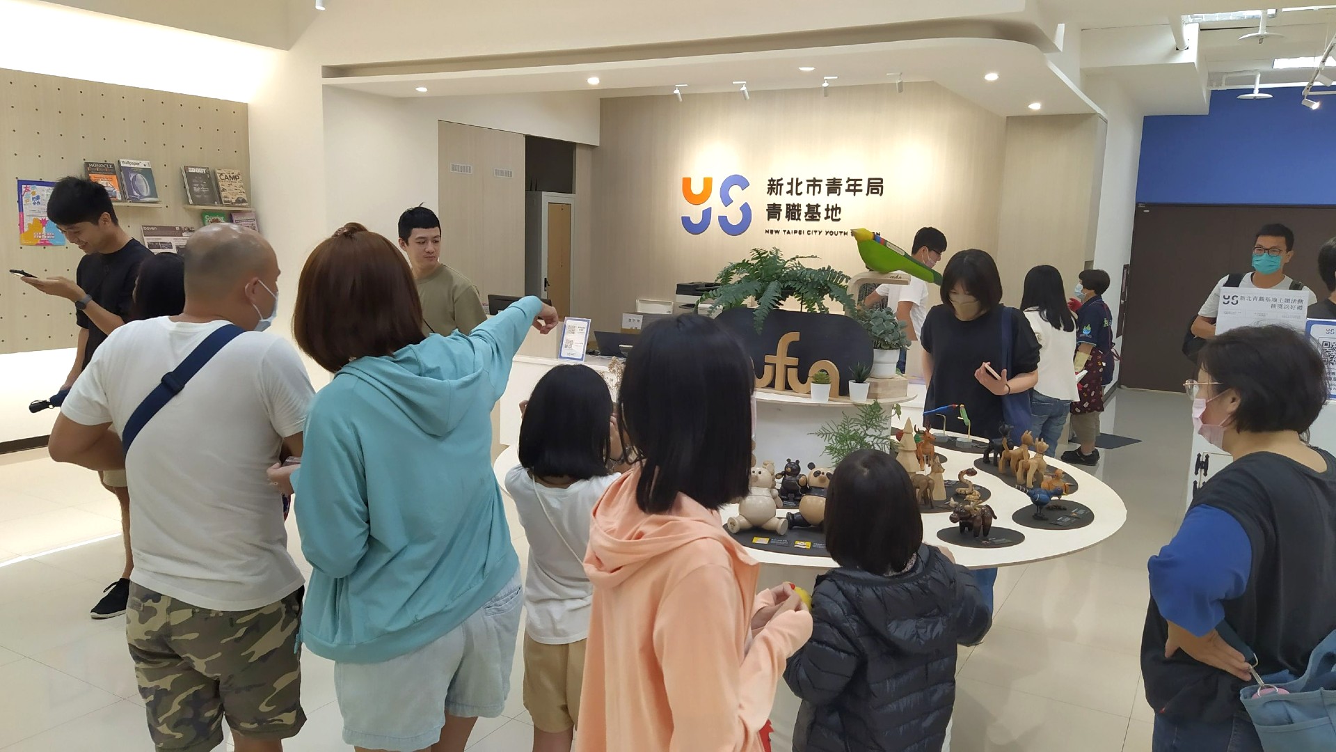 青職基地X台藝大 Part1 動物木偶展吸引眾多民眾參觀