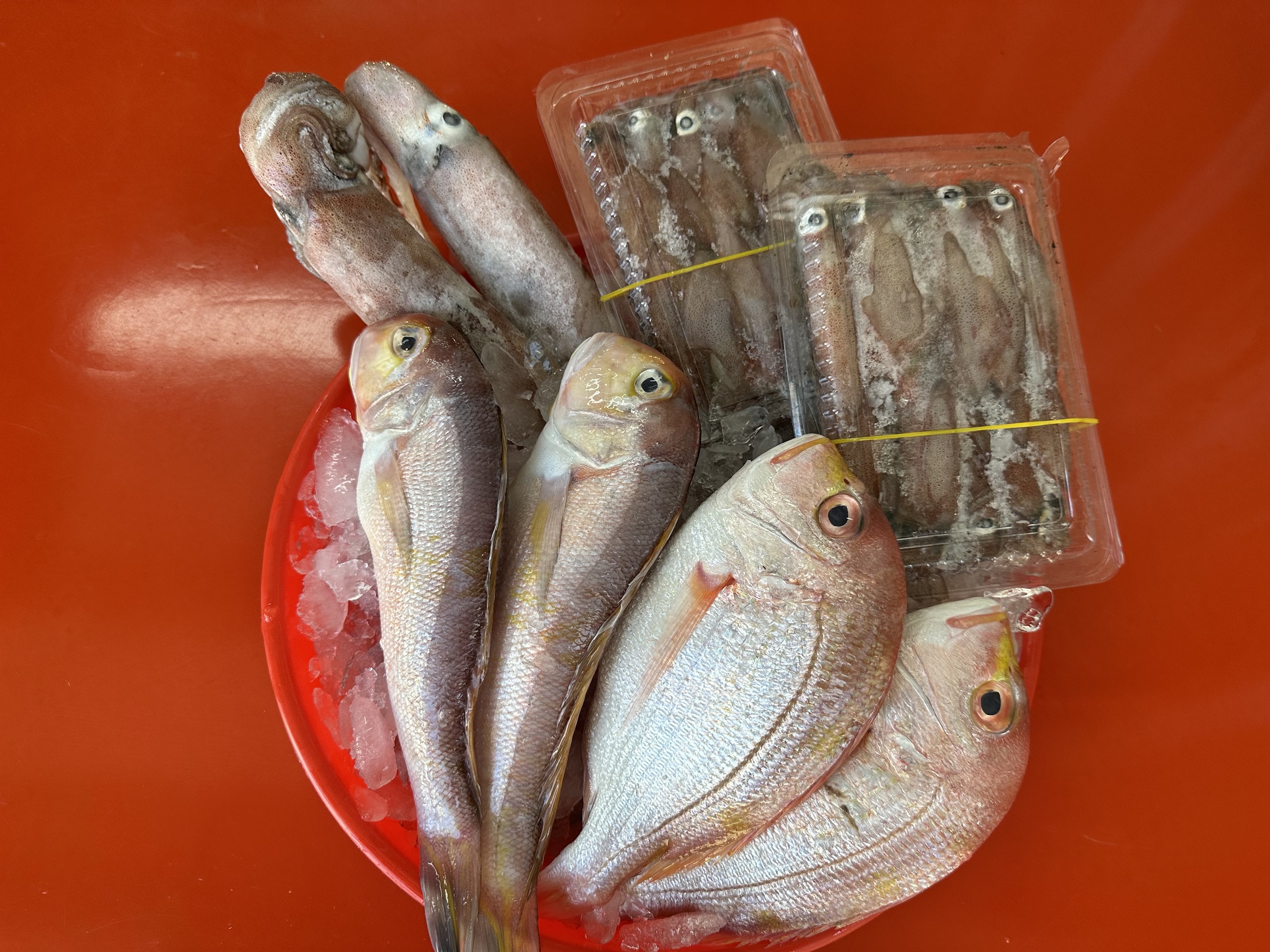 圖4-龜吼漁夫市集推出滿額抽1500元海鮮禮盒