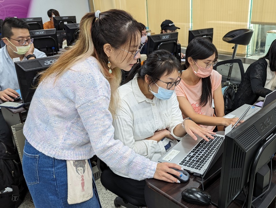 蔡雅琦老師將於11月14日以「Canva 輕鬆學，高效產出超質感設計」為主題，教導大家Canva的操作與設計基礎。