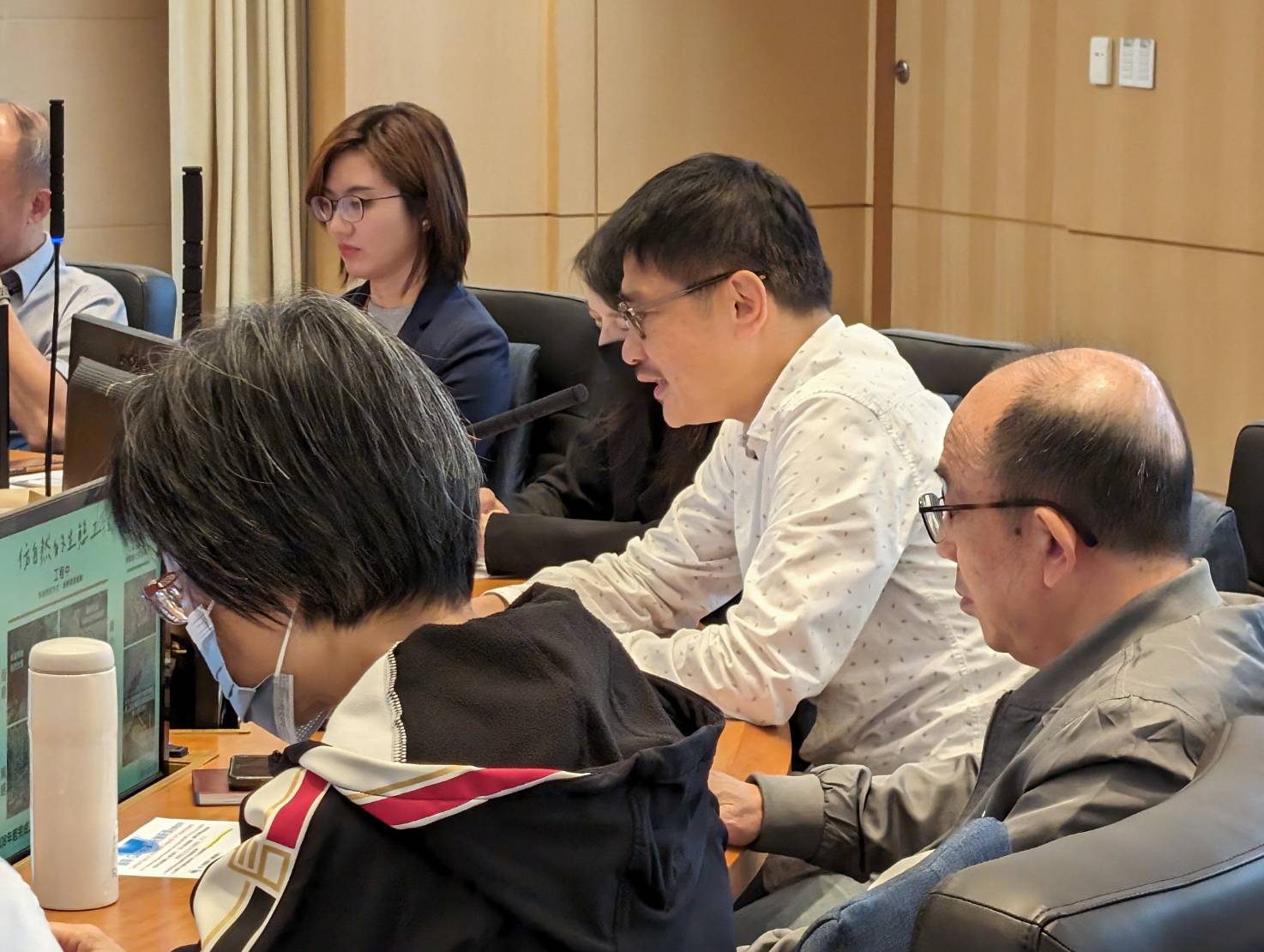  新北市政府農業局今（15）日於市政會議上以「農業健康式」(個人健康、心靈健康、環境健康及永續農業)為主軸，說明各基礎建設融入人本、美學及永續理念成果