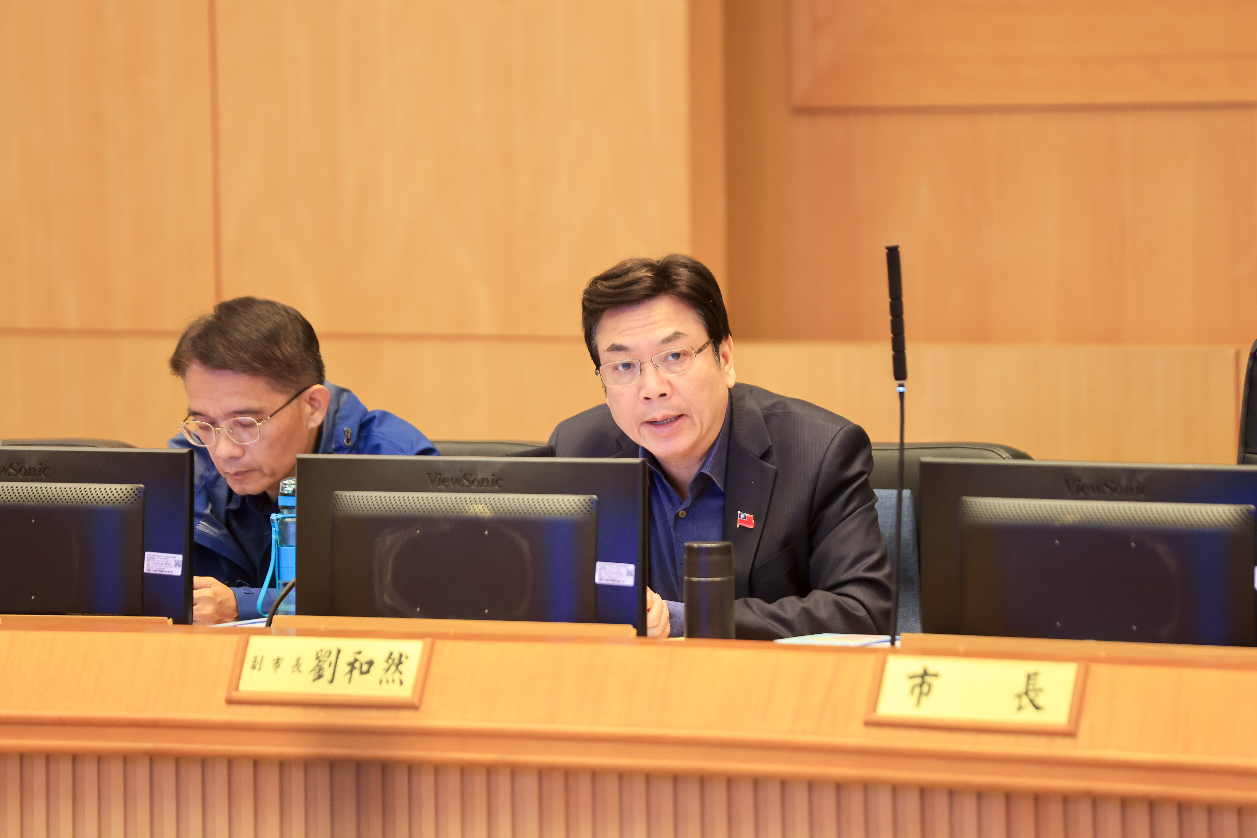新北市劉和然副市長代理市長於市政會議上表示，市府將會提供青年「全方位的資源」協助青年，踏實的陪伴青年的人生每一個階段。