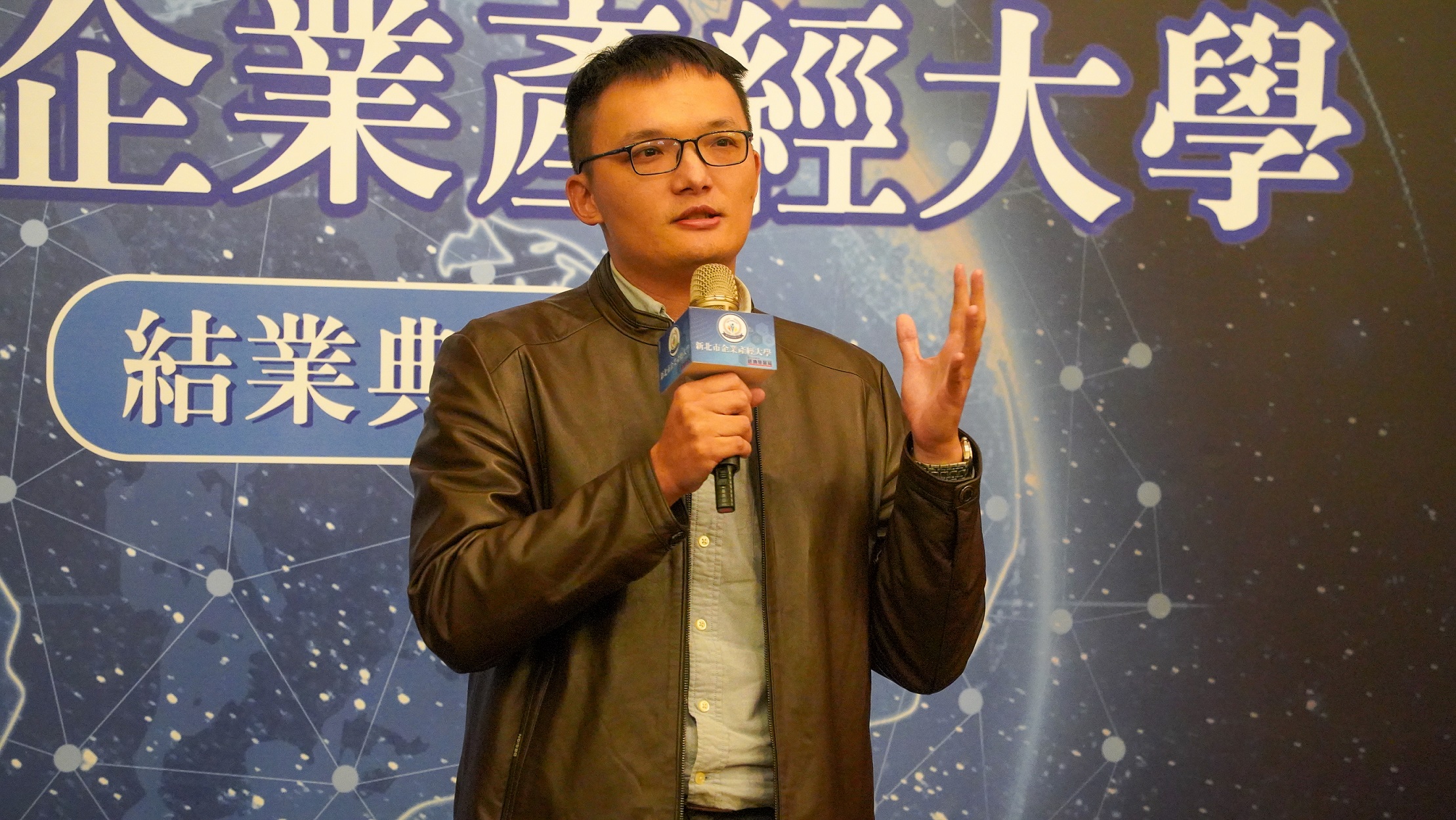 學員永騰生技有限公司的鍾定軒總經理表示，透過課程了解市府政策推動方向及相關資源，明確指引企業未來數位轉型的發展方向。
