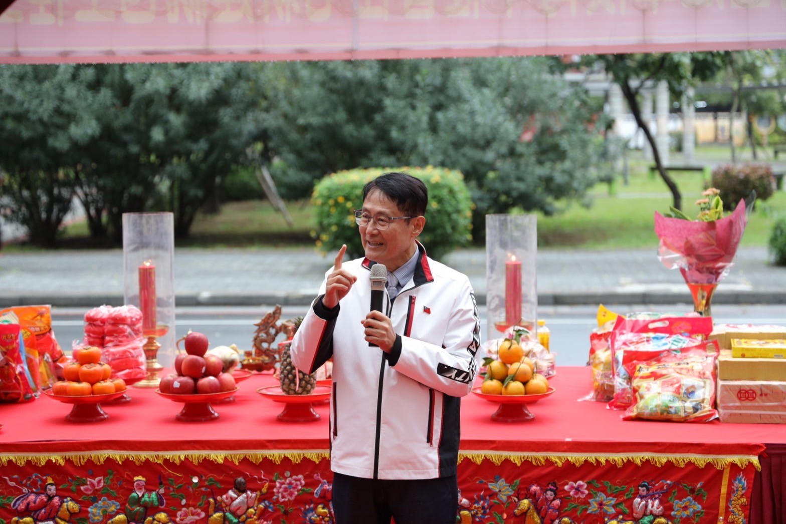 新北市副市長陳純敬致詞。
