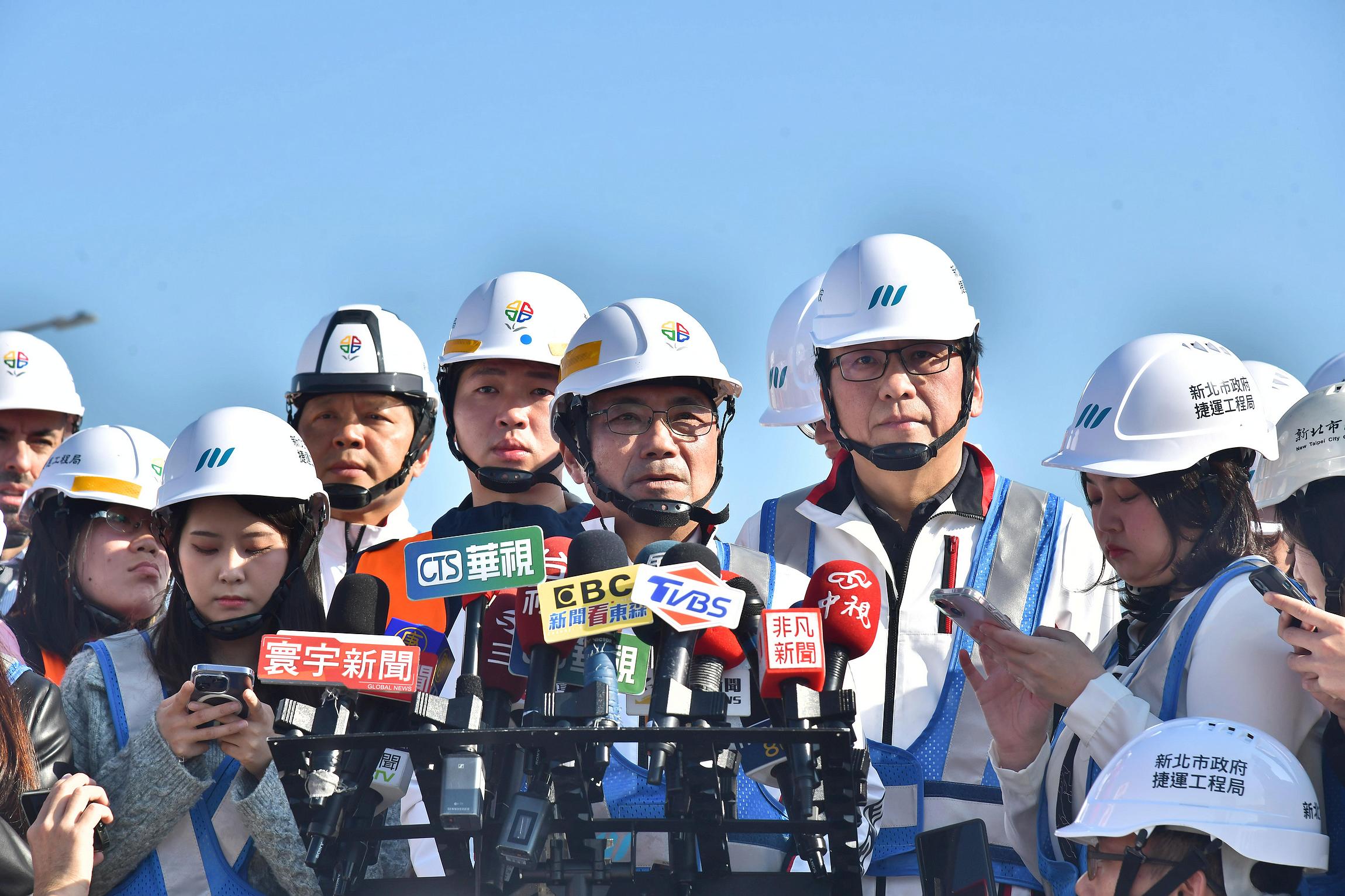 侯友宜受訪表示，三鶯線將加速推進「軌道鋪設」、「電力供應」及「列車測試」3項任務