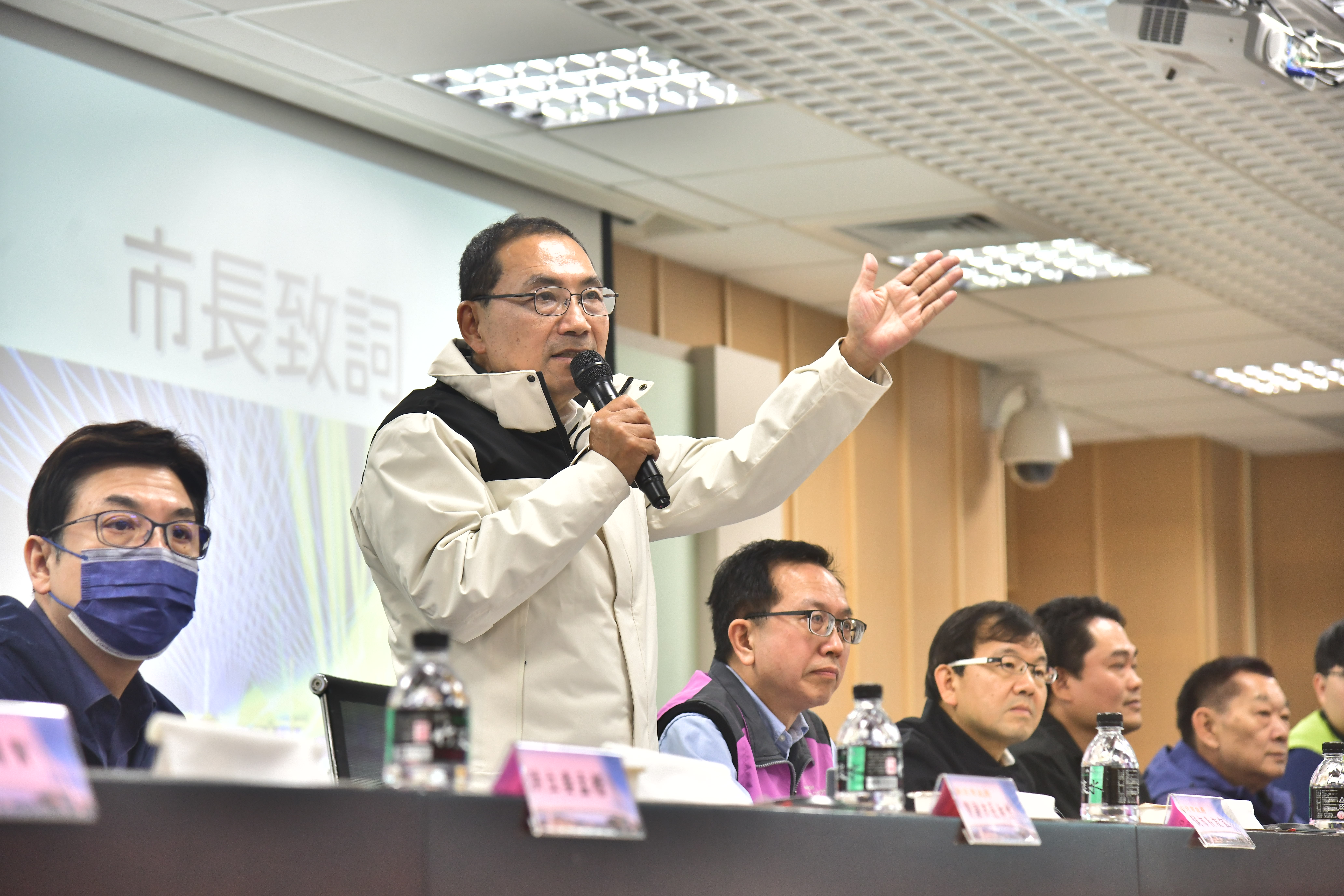 侯友宜表示，市府將持續努力完善交通建設打造宜居淡水。