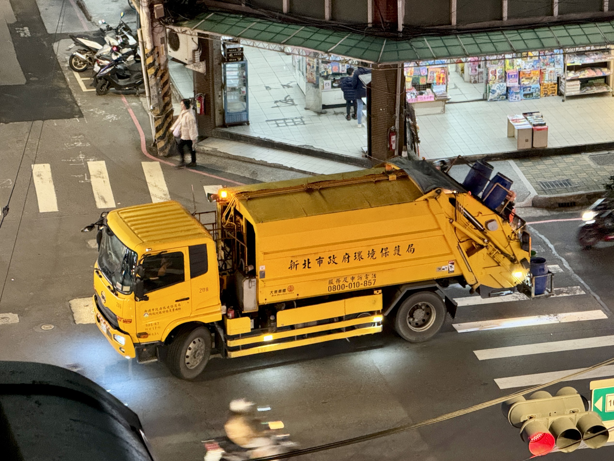 2.新北市環保局各區清潔隊明(7)日加班收運