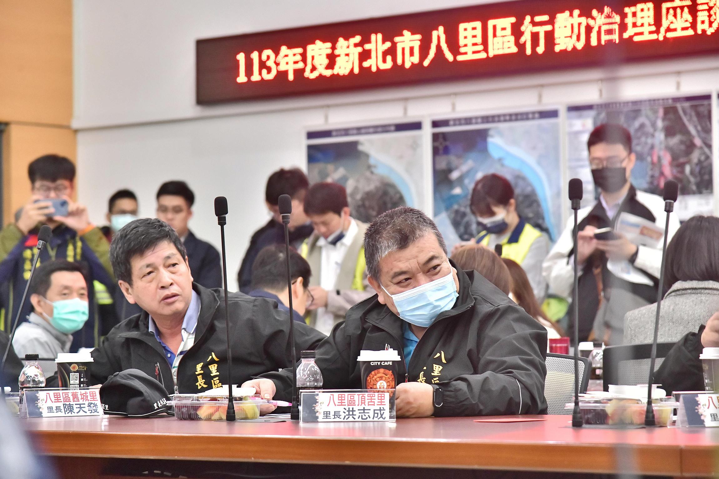 會中也針對其他議題進行討論，侯友宜感謝里長與市府共同解決市民大小問題。