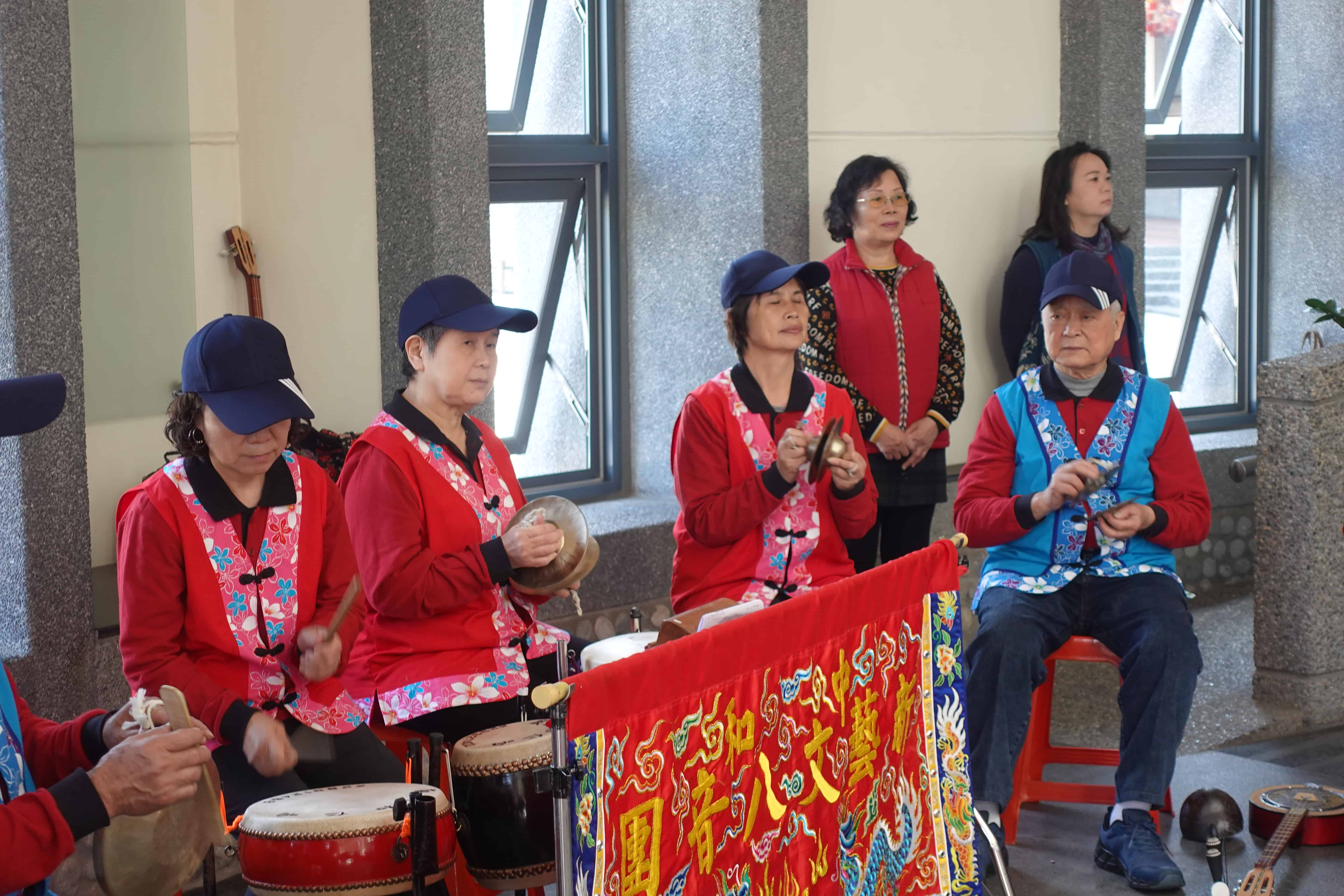 八音團帶來演出