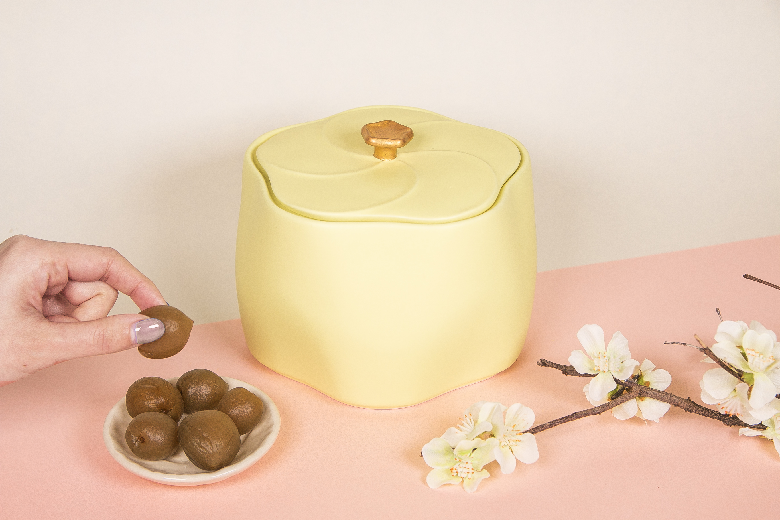 陶博館「甕藏春梅」醃脆梅DIY，即將於3/11（一）開放報名，備受矚目的梅甕搶先亮相。