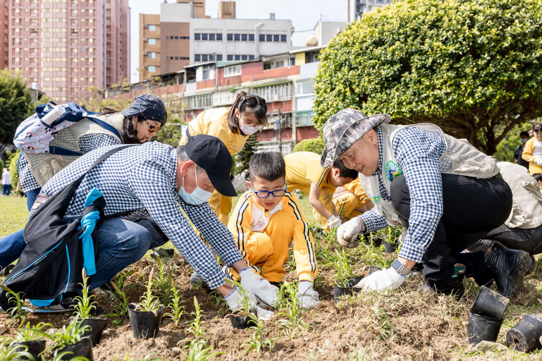  參與學童能從小學習植樹對環境的重要性，讓淨零永續觀念能向下扎根