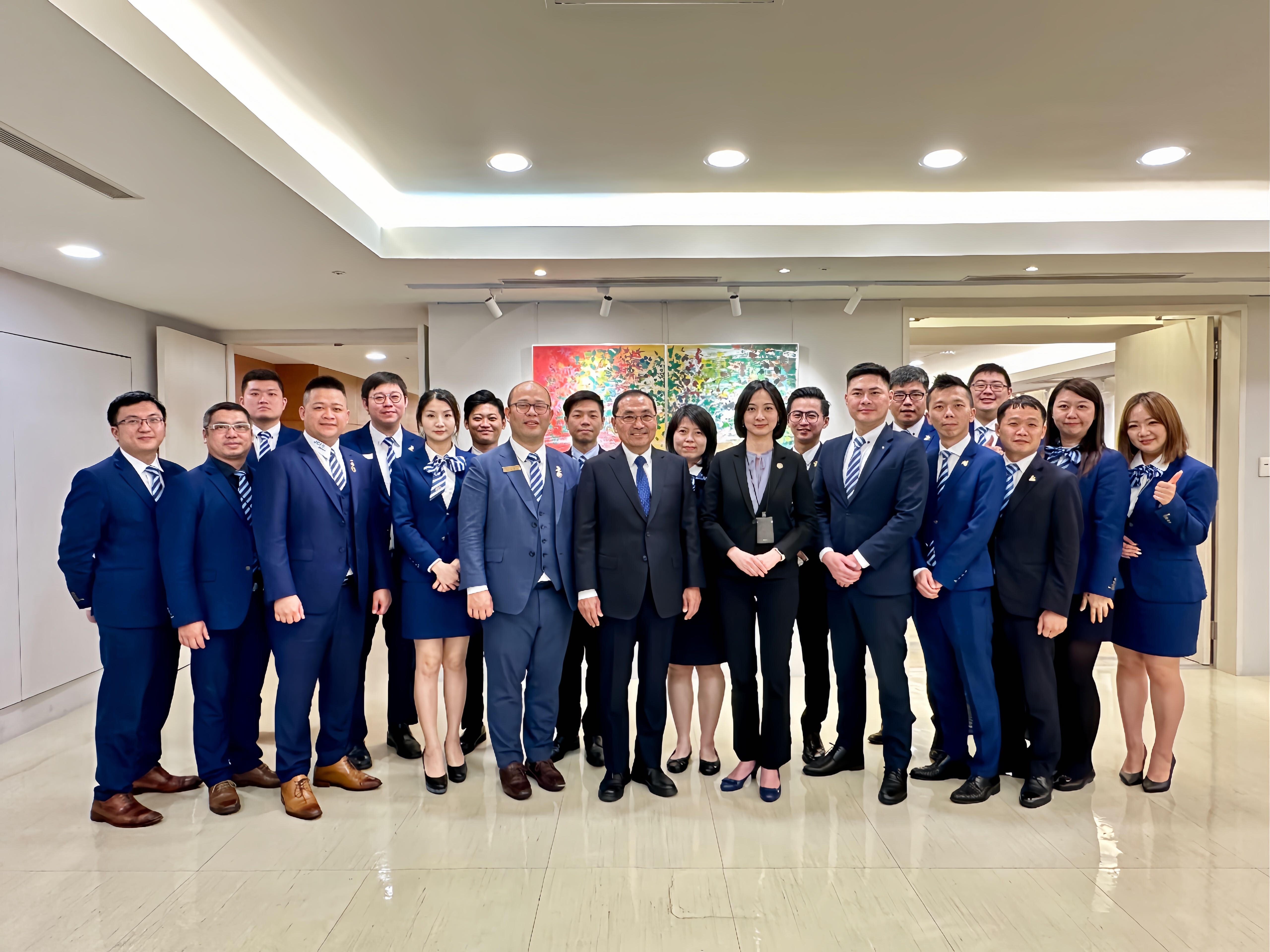 國際青年商會中華民國總會第 72 屆總會長張建焜率 22 名幹部，於今（8）日拜會新北市長侯友宜，雙方深入討論青年與永續等相關議題。