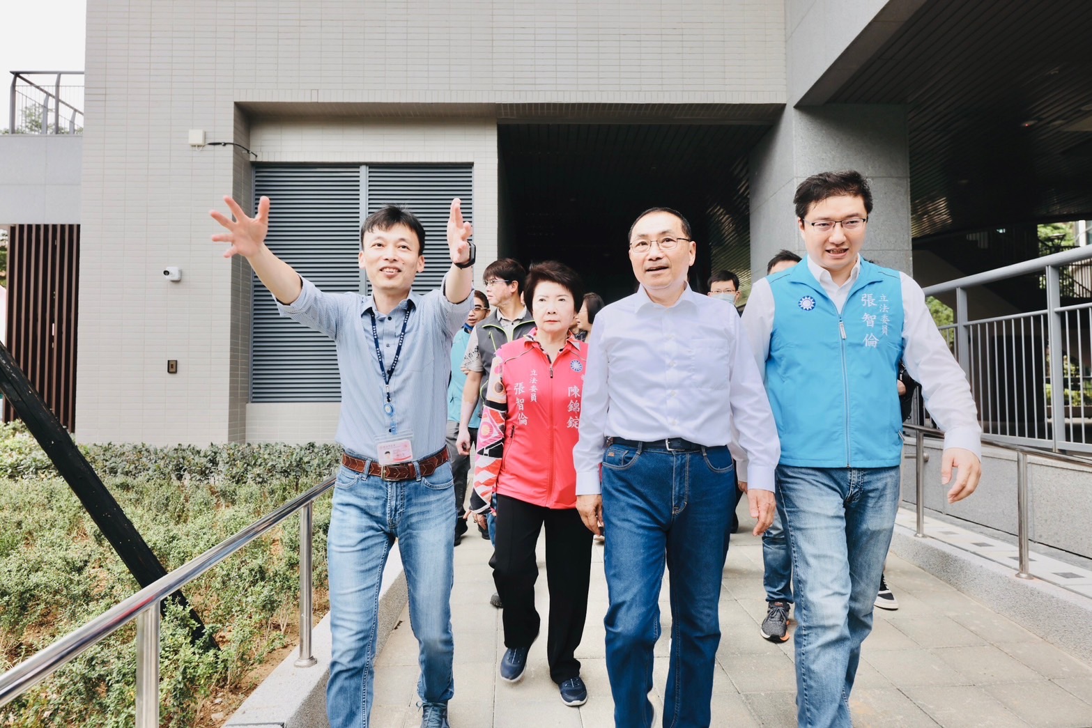 新北市長侯友宜視察中和安邦社宅。