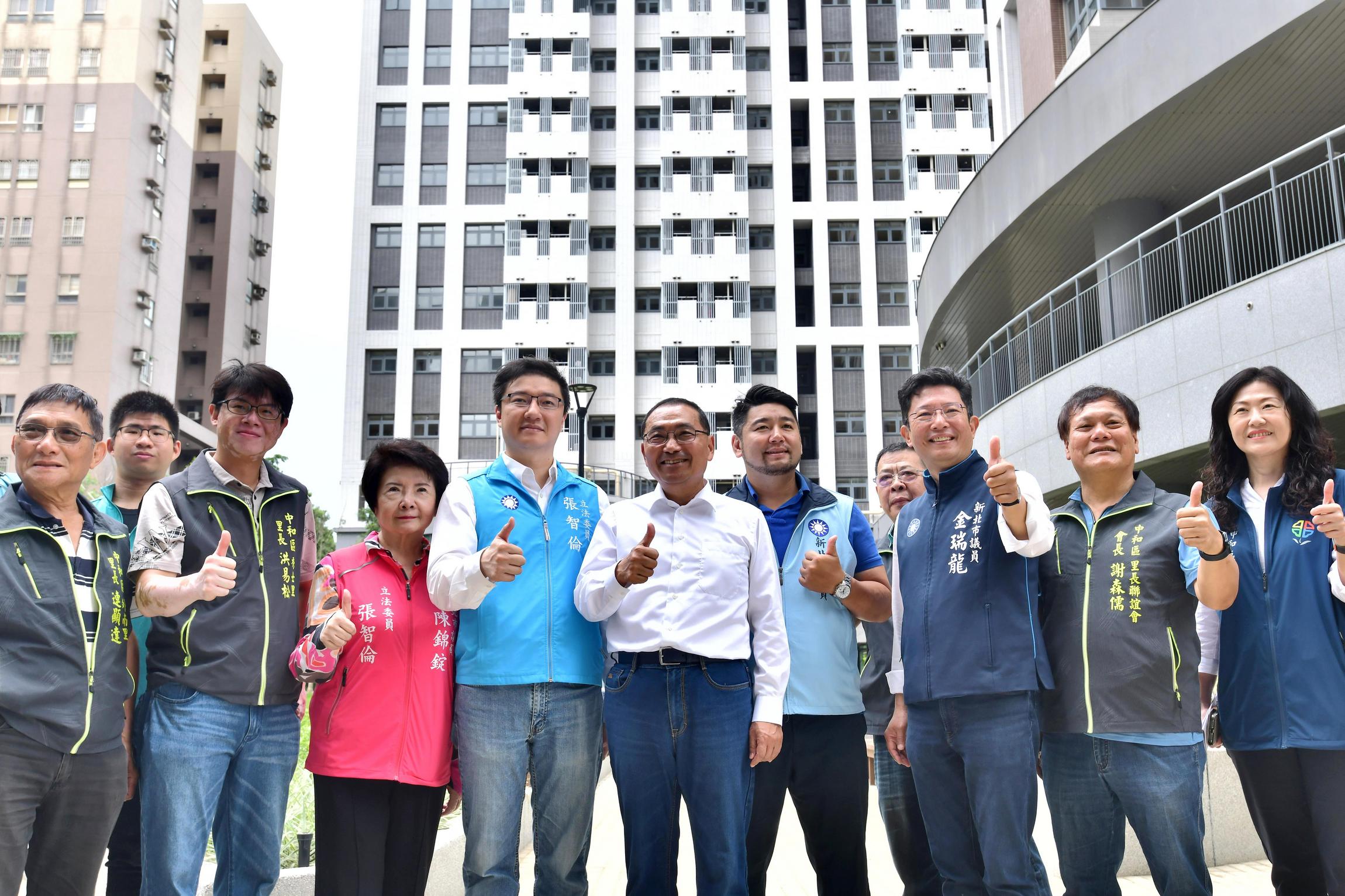 侯友宜視察即將完工的中和安邦青年社會住宅