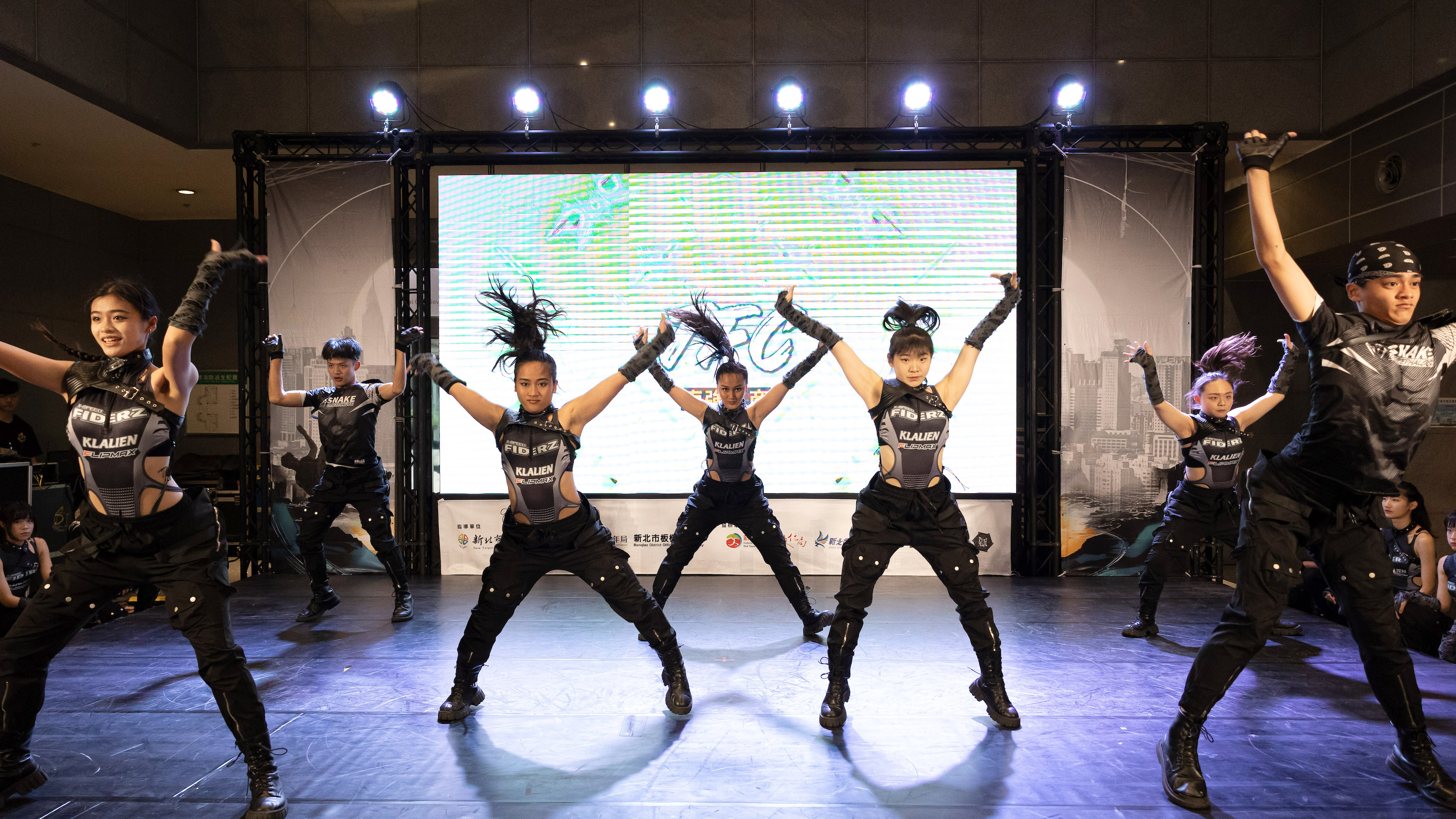 獲2024國際街舞賽事HHI(HIP HOP INTERNATIONAL) 台灣區域賽亞軍，來自南強工商的表演團體「TFC」帶來超高水準演出。