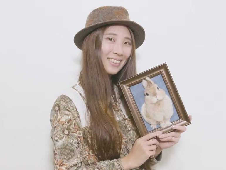 圖7.毛起來玩工作室陳彥妤老師將於6月30日的「羊毛氈職人的貓背影胸針」課程當中，帶領青年們手把手體驗羊毛氈的趣味之處