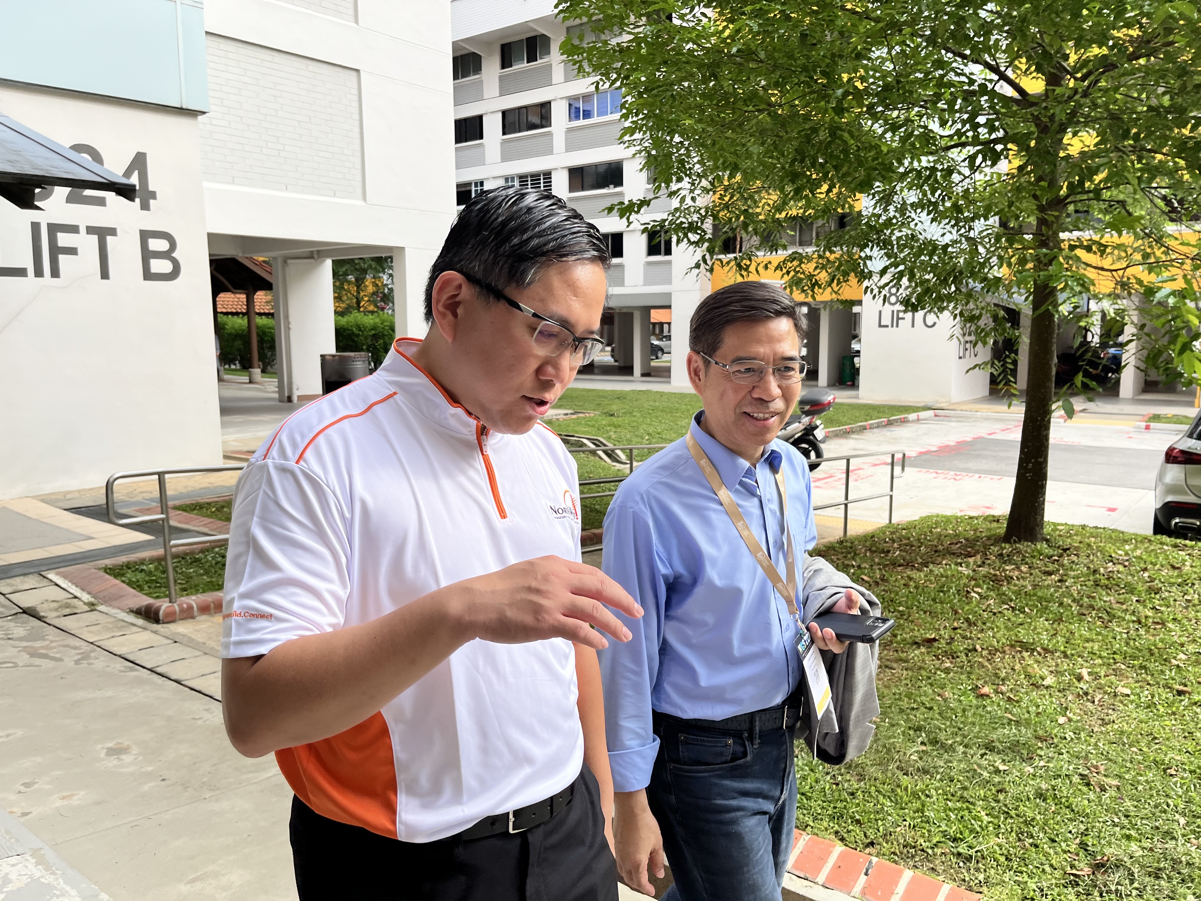 柯副秘書長與新加坡西北區市長任梓銘（Alex Yam）進行交流