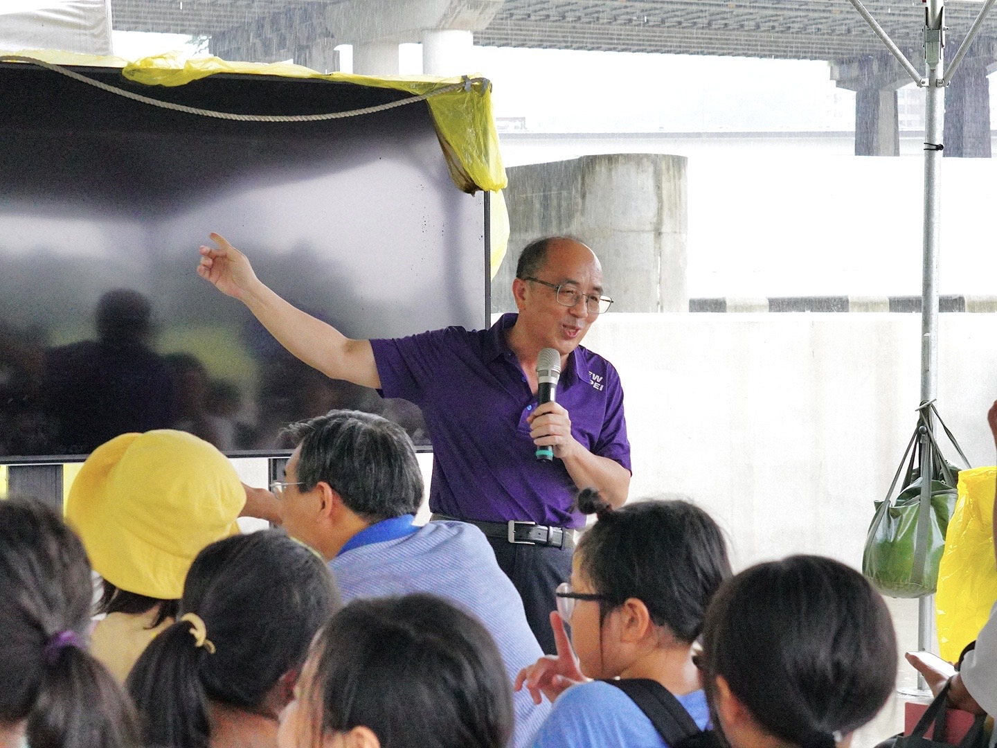  局長宋德仁表示，毛蟹返鄉水漾學堂生態教學首開課，歡迎大小朋友一起來生態饗宴