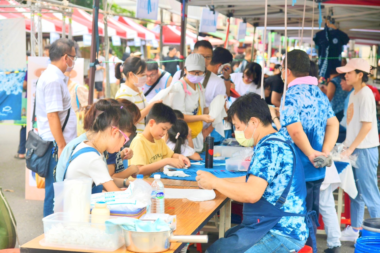 侯友宜歡迎民眾於7月6日至7月28日活動期間，前來體驗三峽藍染獨特魅力