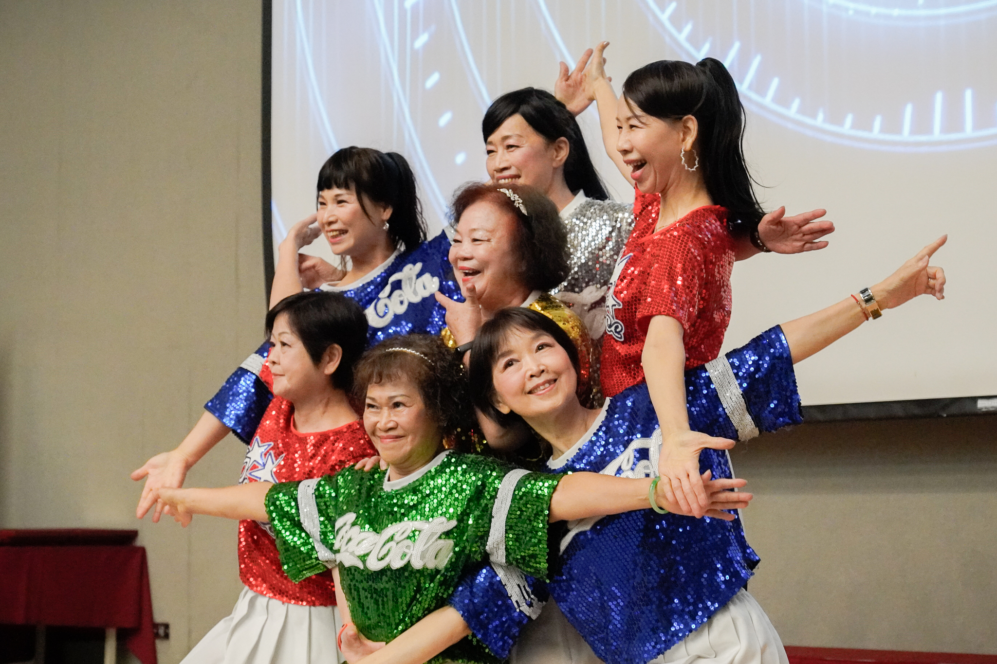 新北市志願服務評鑑績優表揚活動，由三重社福中心志工隊帶來活力開場
