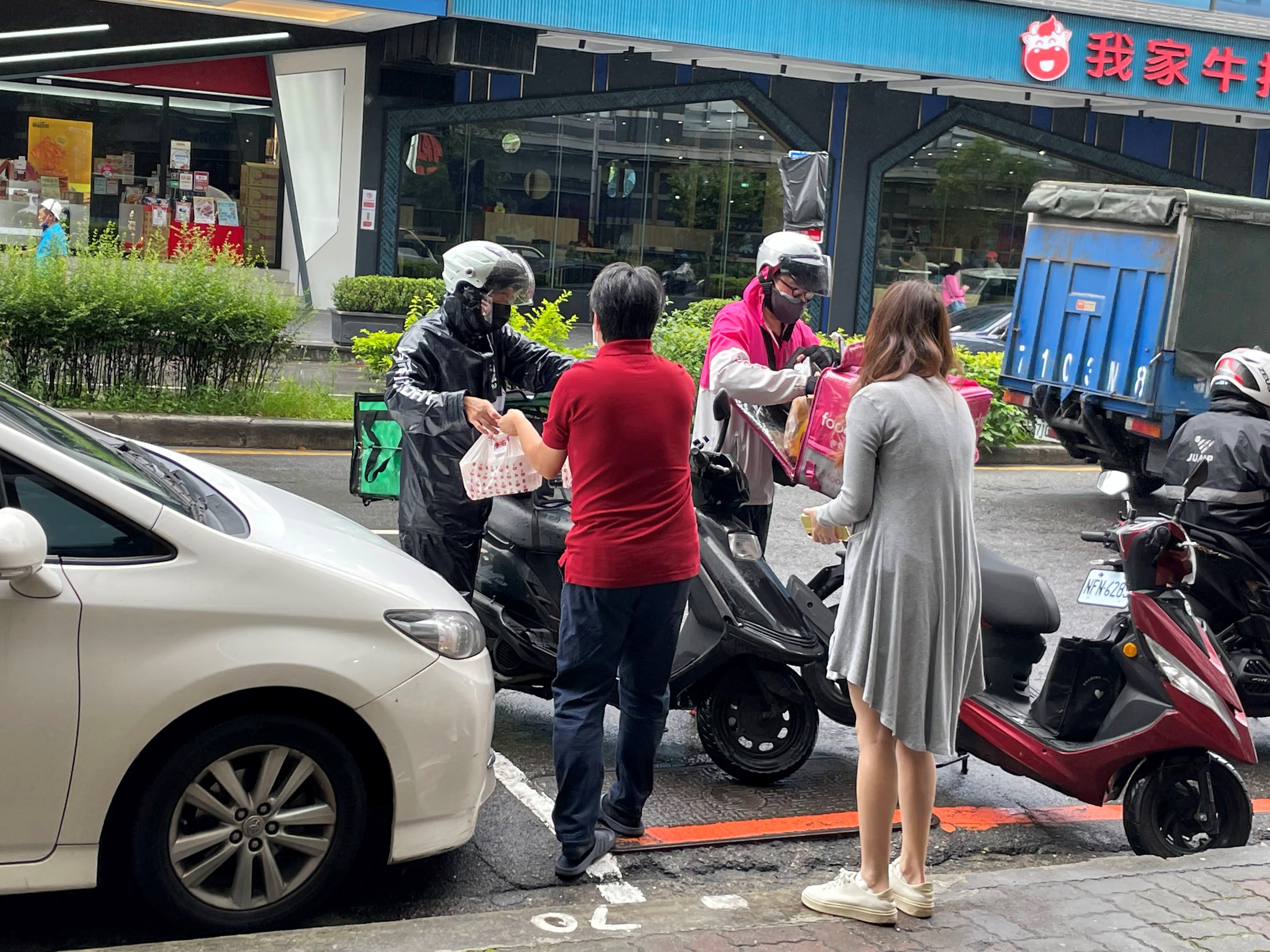 宣布停止上班，平台應立即停止外送