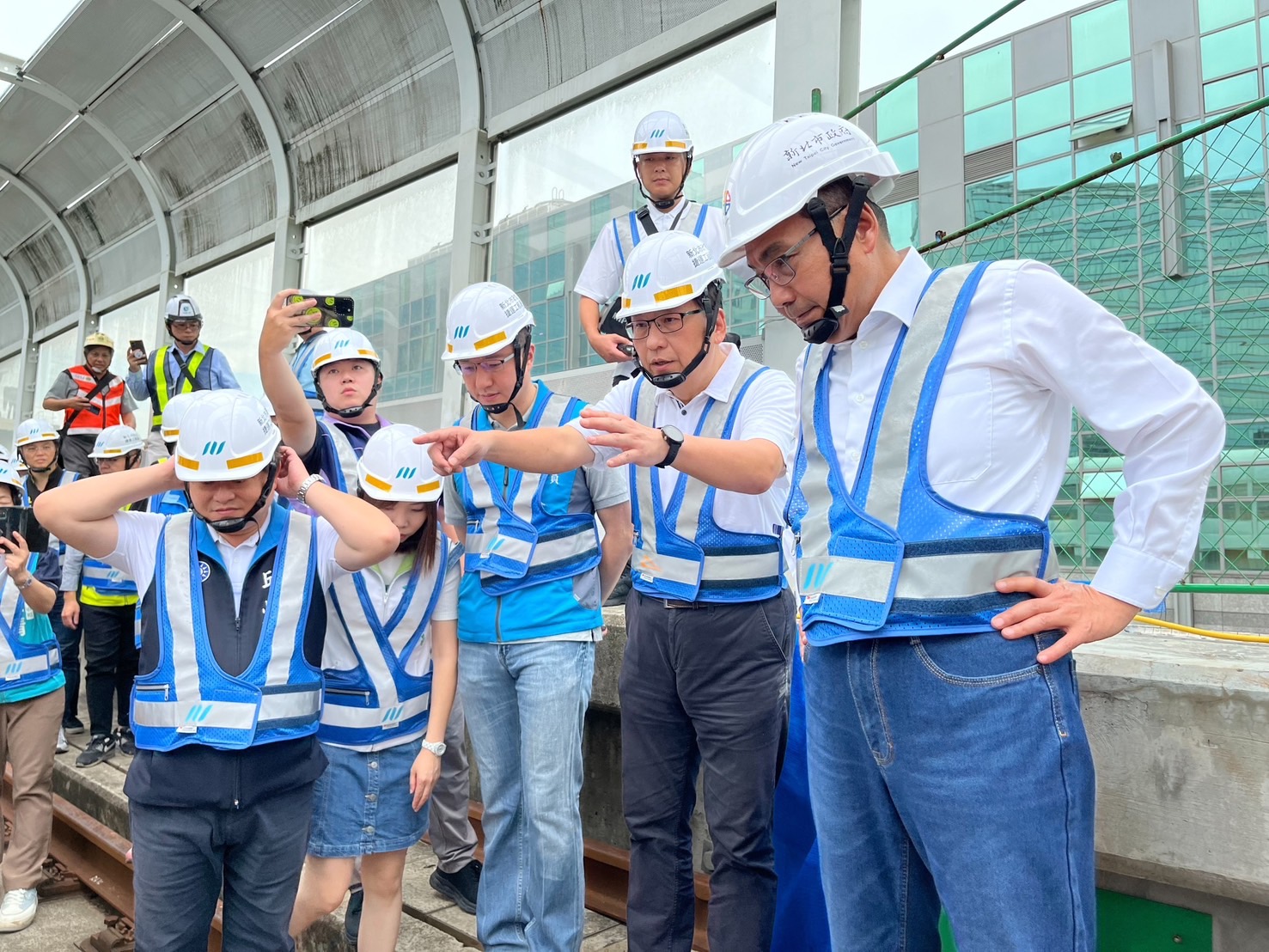 市長視察捷運環狀線復原工程進度