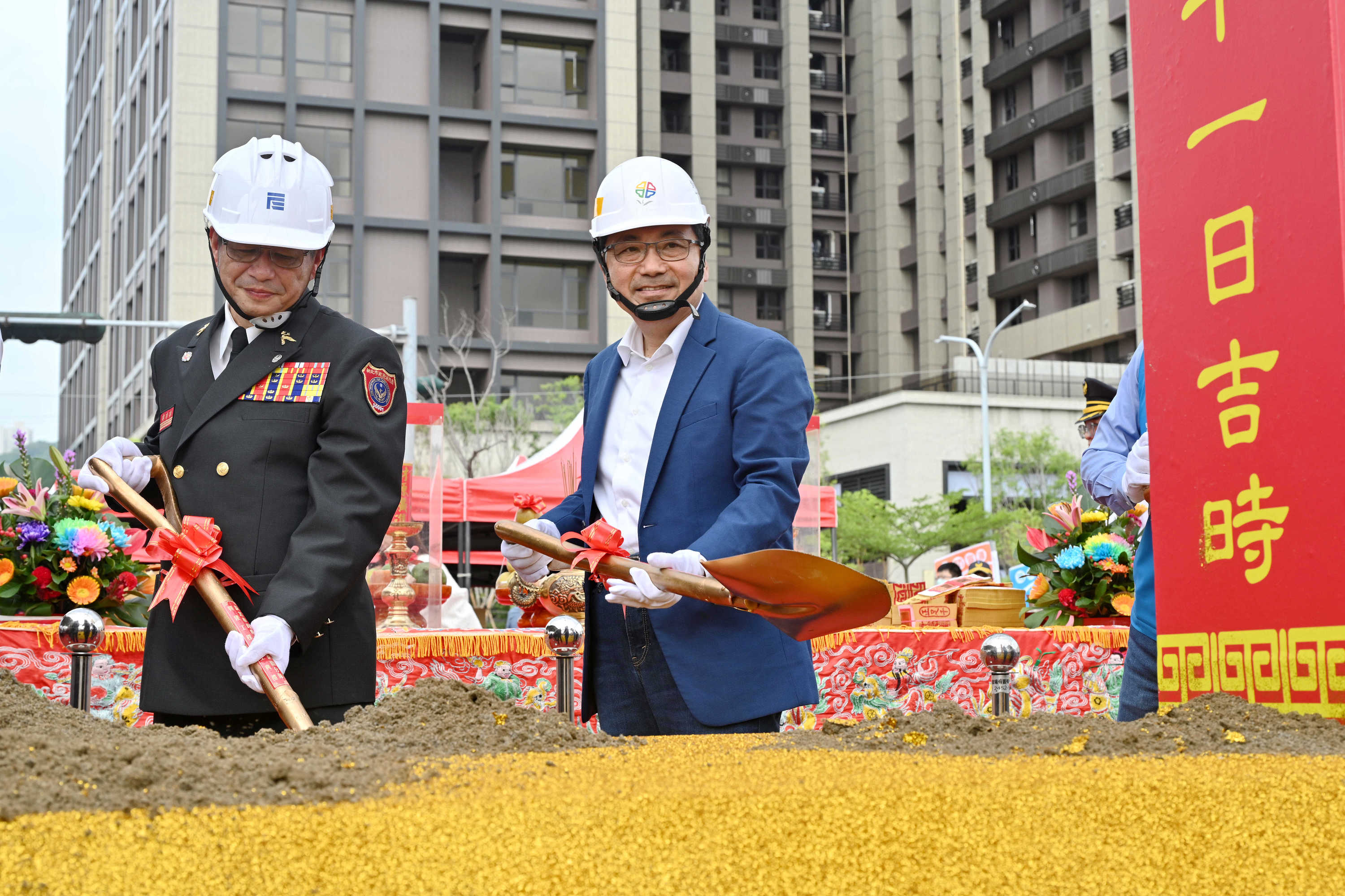 侯友宜盼新廳舍提供消防同仁更流暢的出勤動線、充裕的訓練空間及智慧化的備勤環境