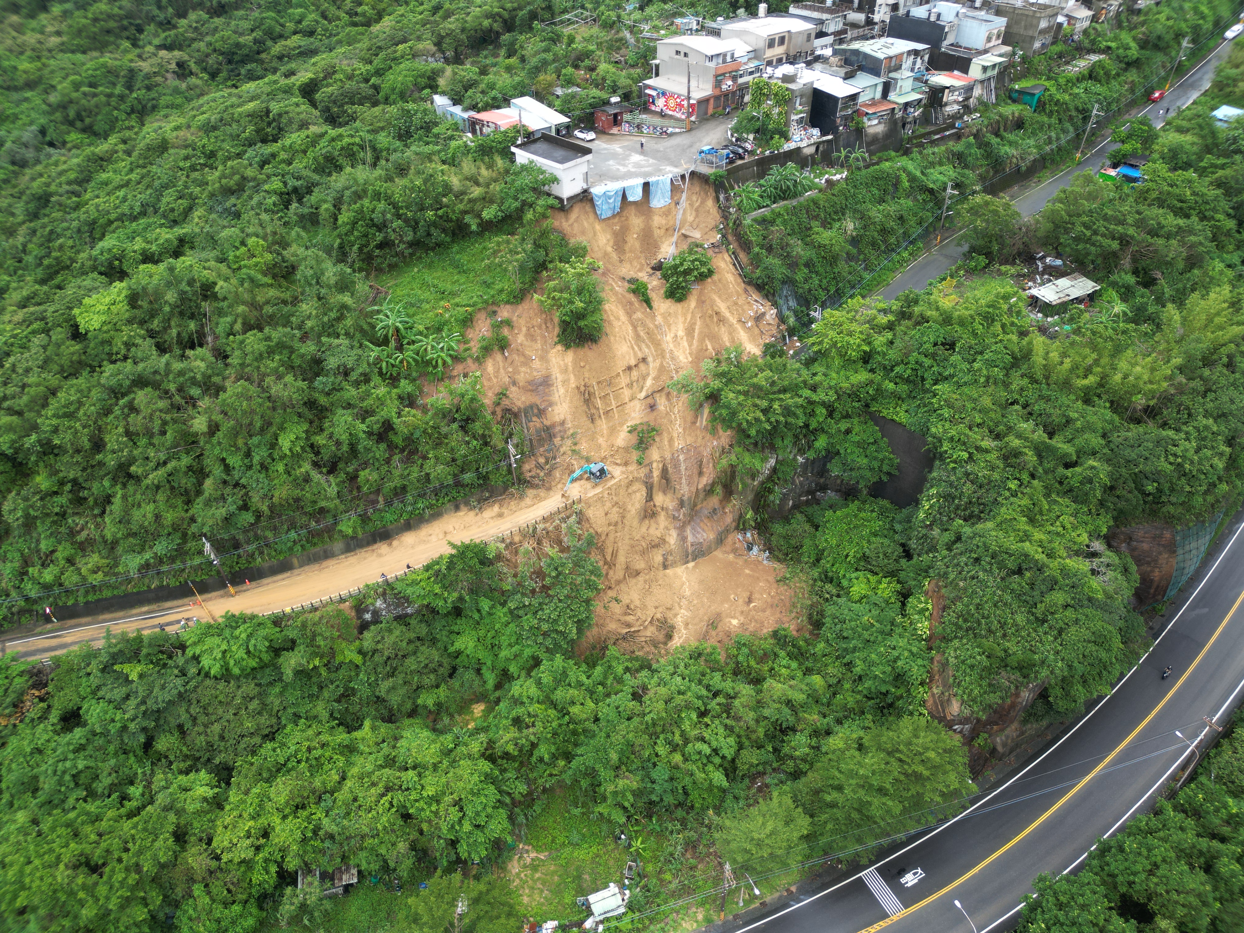 4市長視察阿美家園邊坡搶災